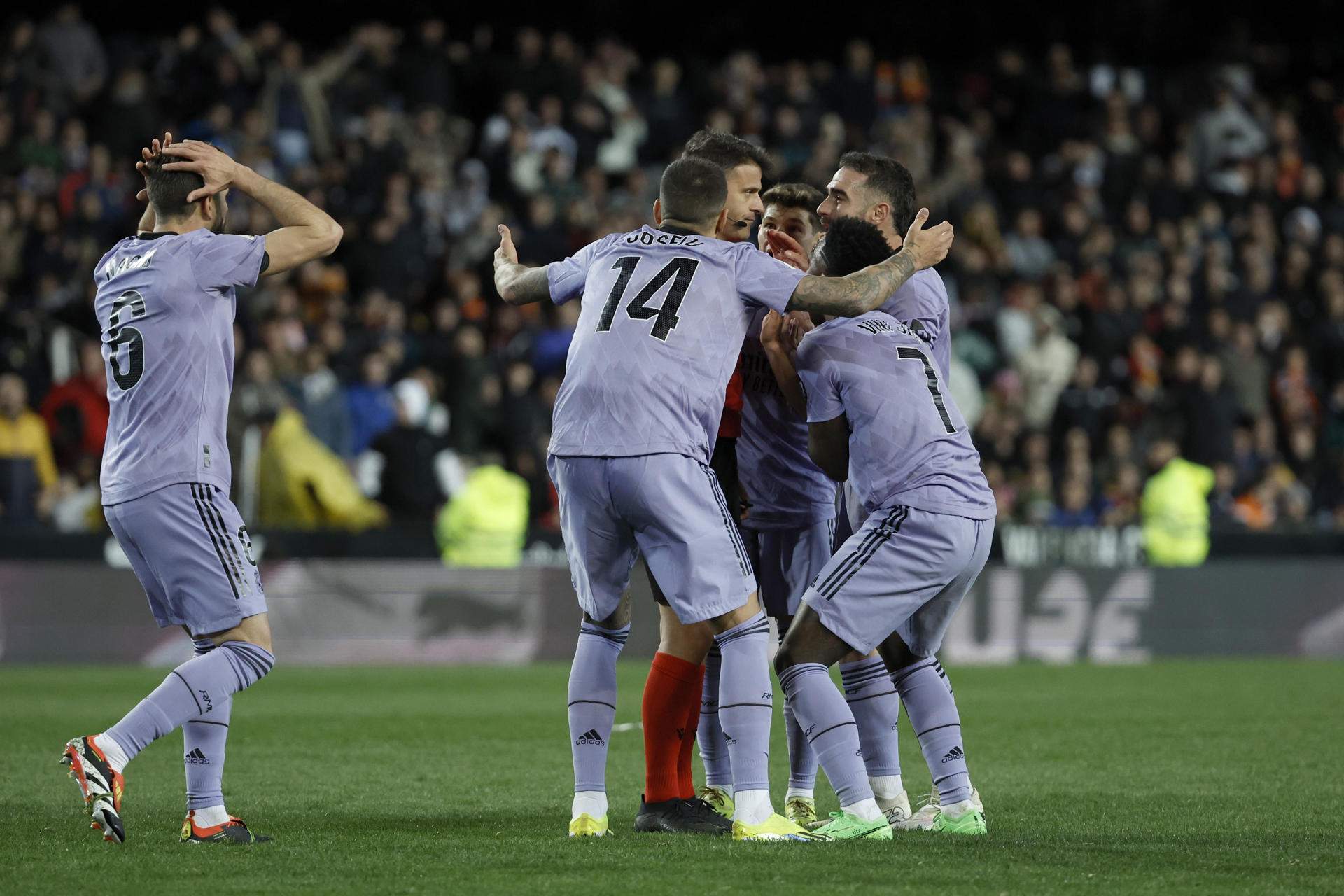 Gil Manzano acusa Bellingham a l'acta per l'expulsió de Mestalla