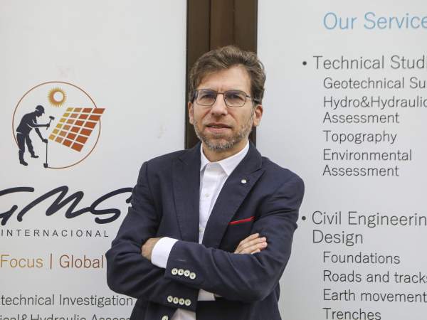 Joan Pau Singer Fundador i CEO de GMS Internacional Group B Joan Pau Singer Fundador i CEO de GMS Internacional Group B