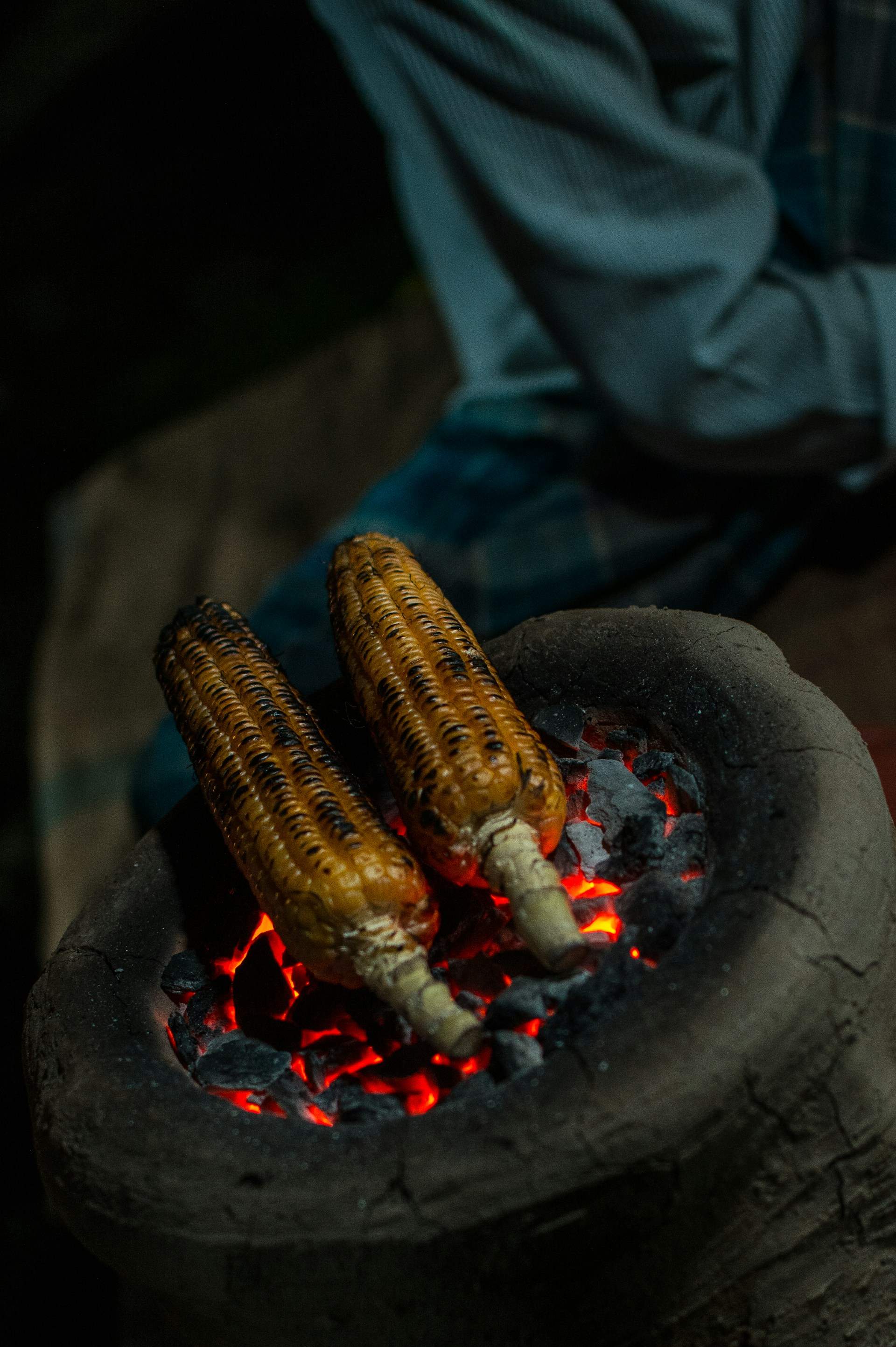 Por qué no debes comer comida quemada: el peligro de la acrilamida