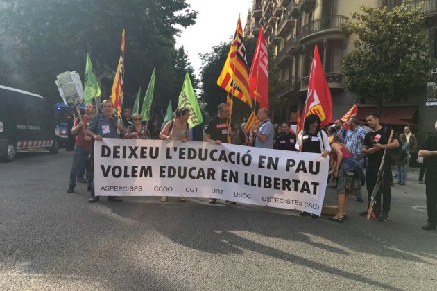 concentració educació delegació govern Gisela Rodríguez