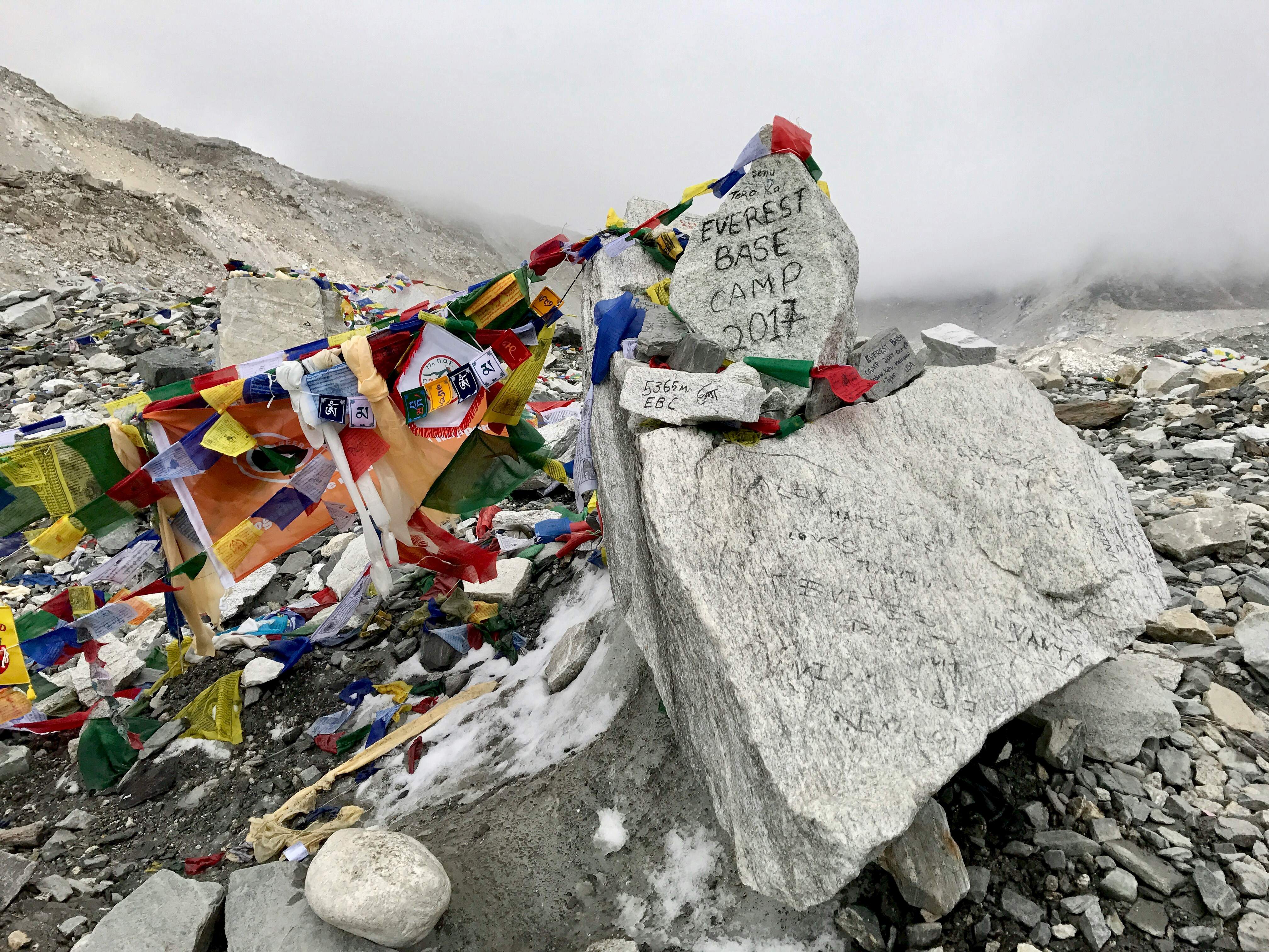 Nepal pedirá el uso de chips de seguimiento a todos los escaladores del Everest