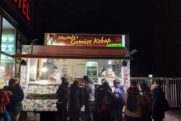 Mustafa's Gemüse Kebap en Berlín / Foto: Jordi Tubella Mustafa's Gemüse Kebap en Berlín / Foto: Jordi Tubella