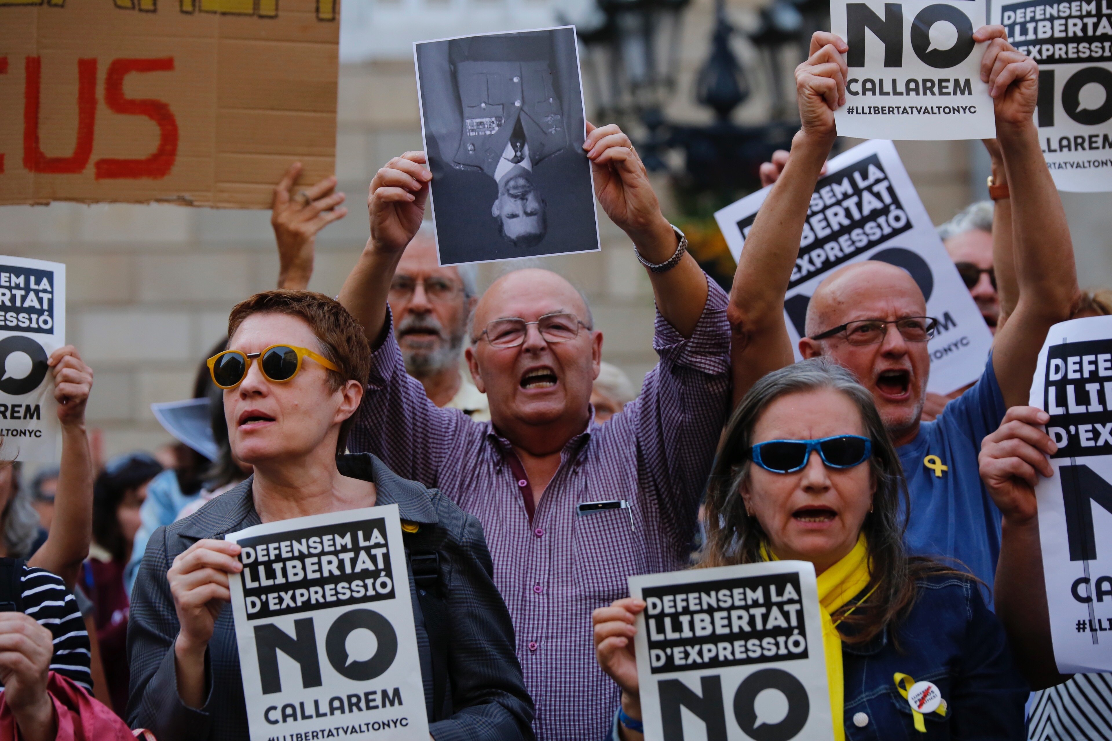 Concentración de apoyo a Valtonyc en Barcelona: "Su libertad es la nuestra"