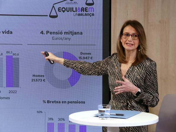 La directora del Observatori Dona Empresa Economia (ODEE), Carme Poveda La directora del Observatori Dona Empresa Economia (ODEE), Carme Poveda