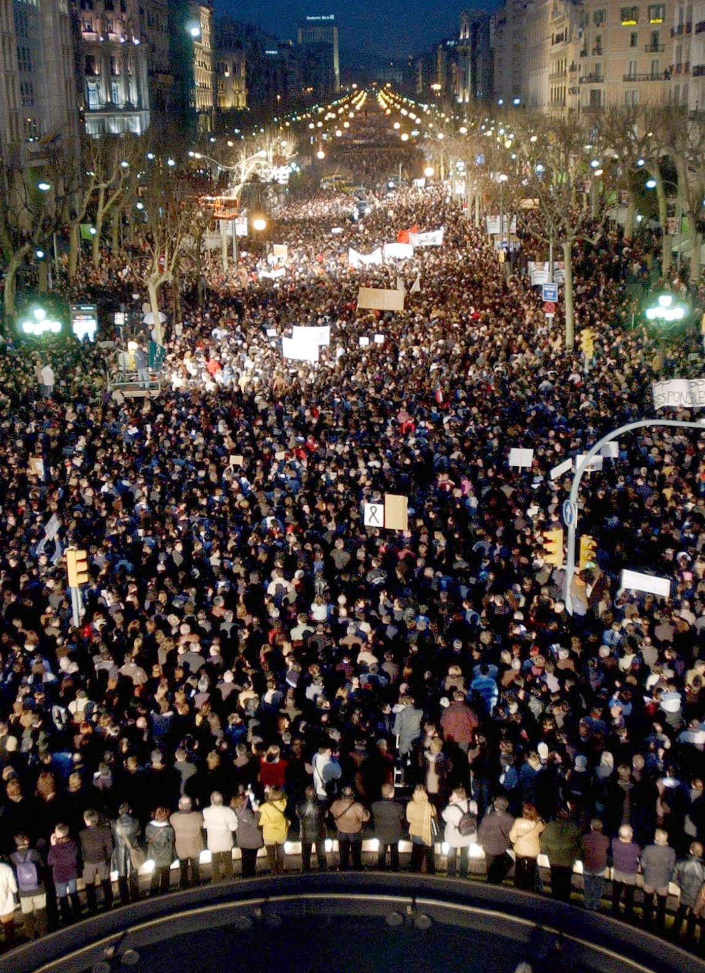 Manifestació Barcelona atemptats Madrid 11 M Efe