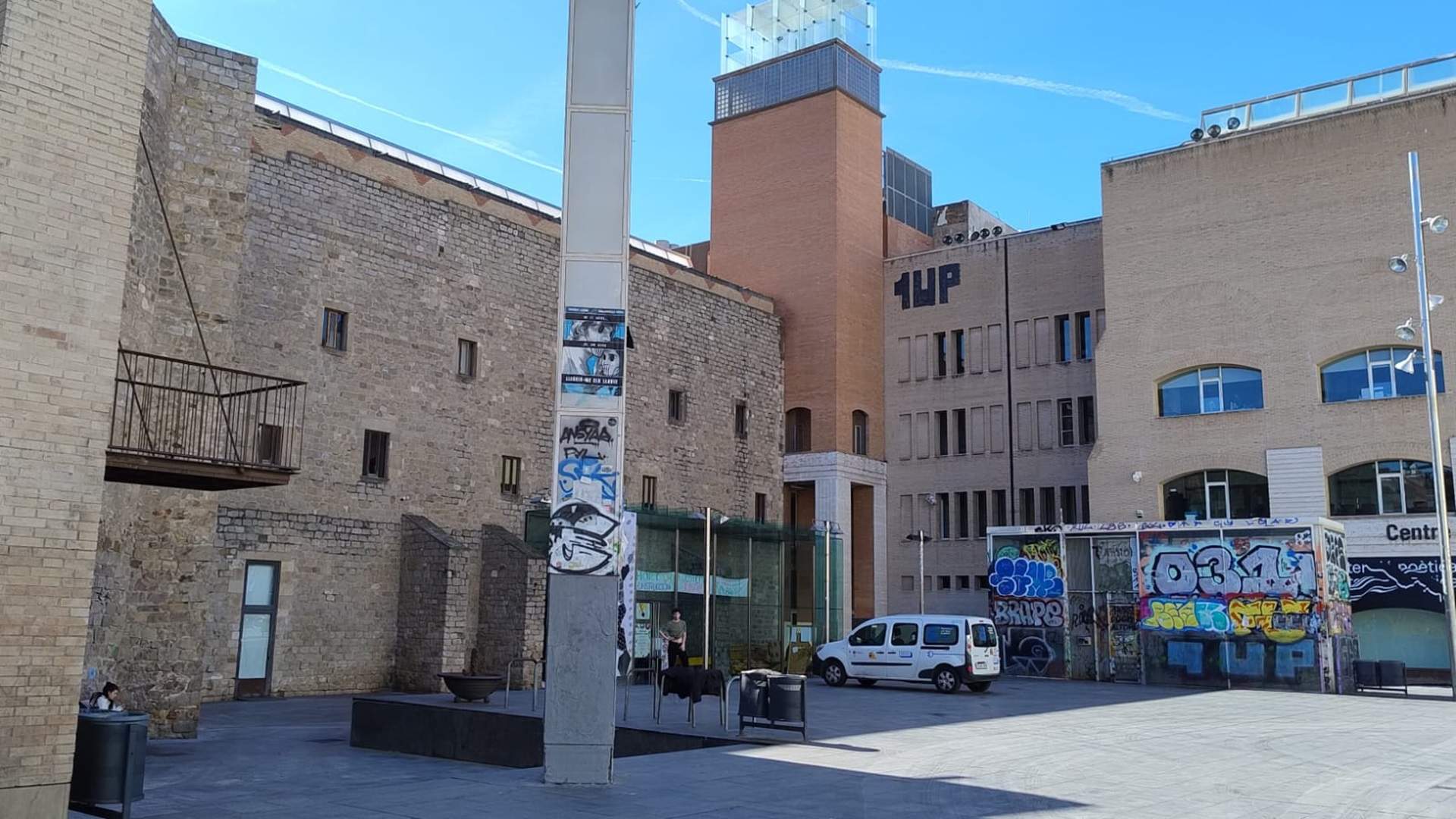 Els contraris a l’ampliació del MACBA retreuen a Collboni “abús de poder”