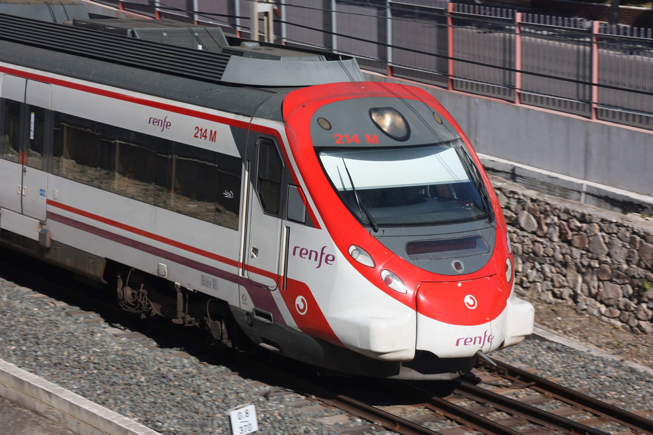 El PP echa chispas: los trenes de Málaga hablan catalán