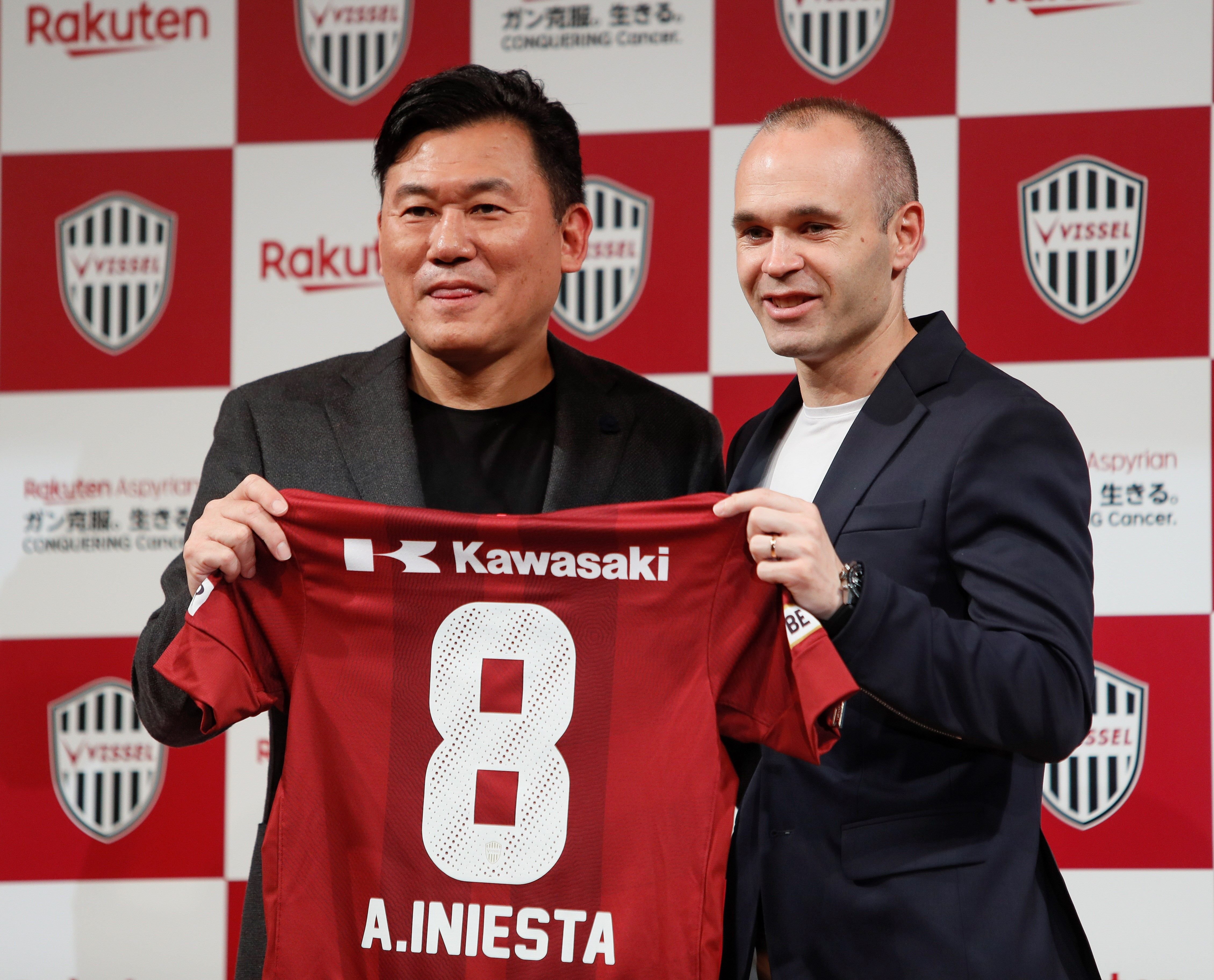 Iniesta ja llueix els colors del Vissel Kobe: "És un desafiament en la meva carrera"