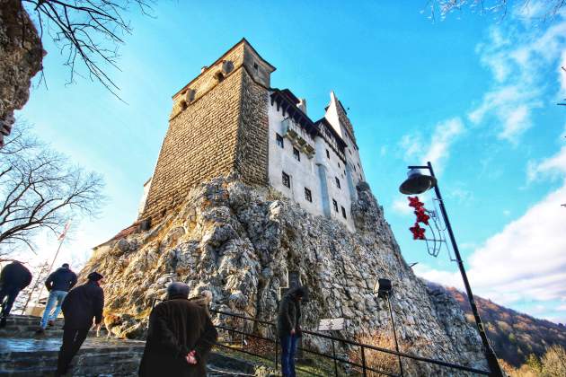 castillo de bran unsplash (3)