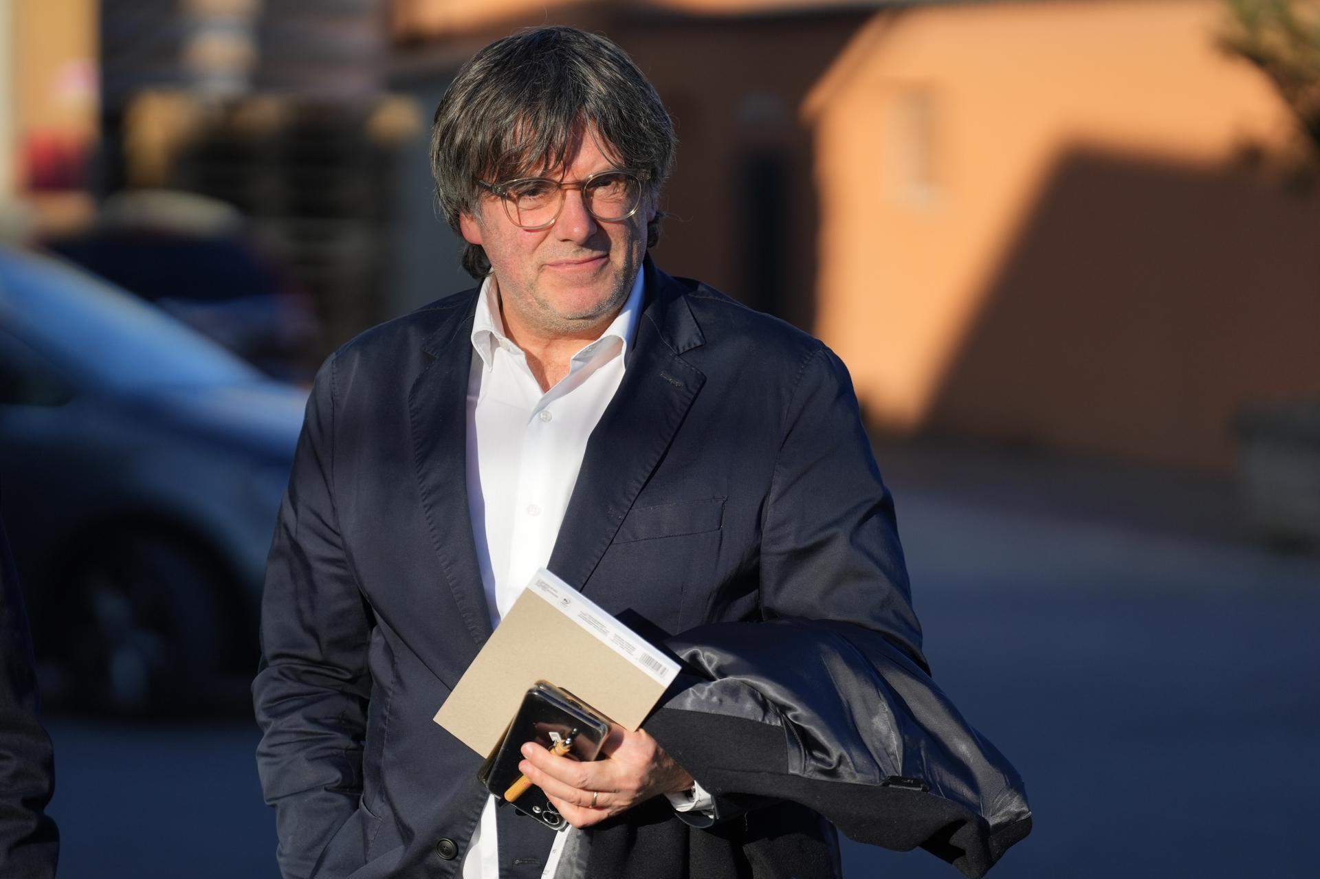Puigdemont shifts to Vallespir, just north of French-Spanish border, to fight Catalan election