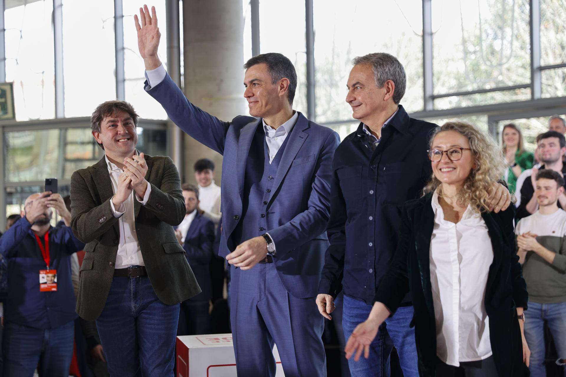 Sánchez i Zapatero s'alien en defensa de l'amnistia i reivindiquen les polítiques socialistes