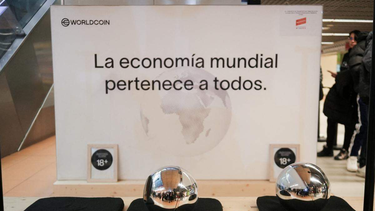 Si querías vender tu iris, ya no vas a poder hacerlo en España