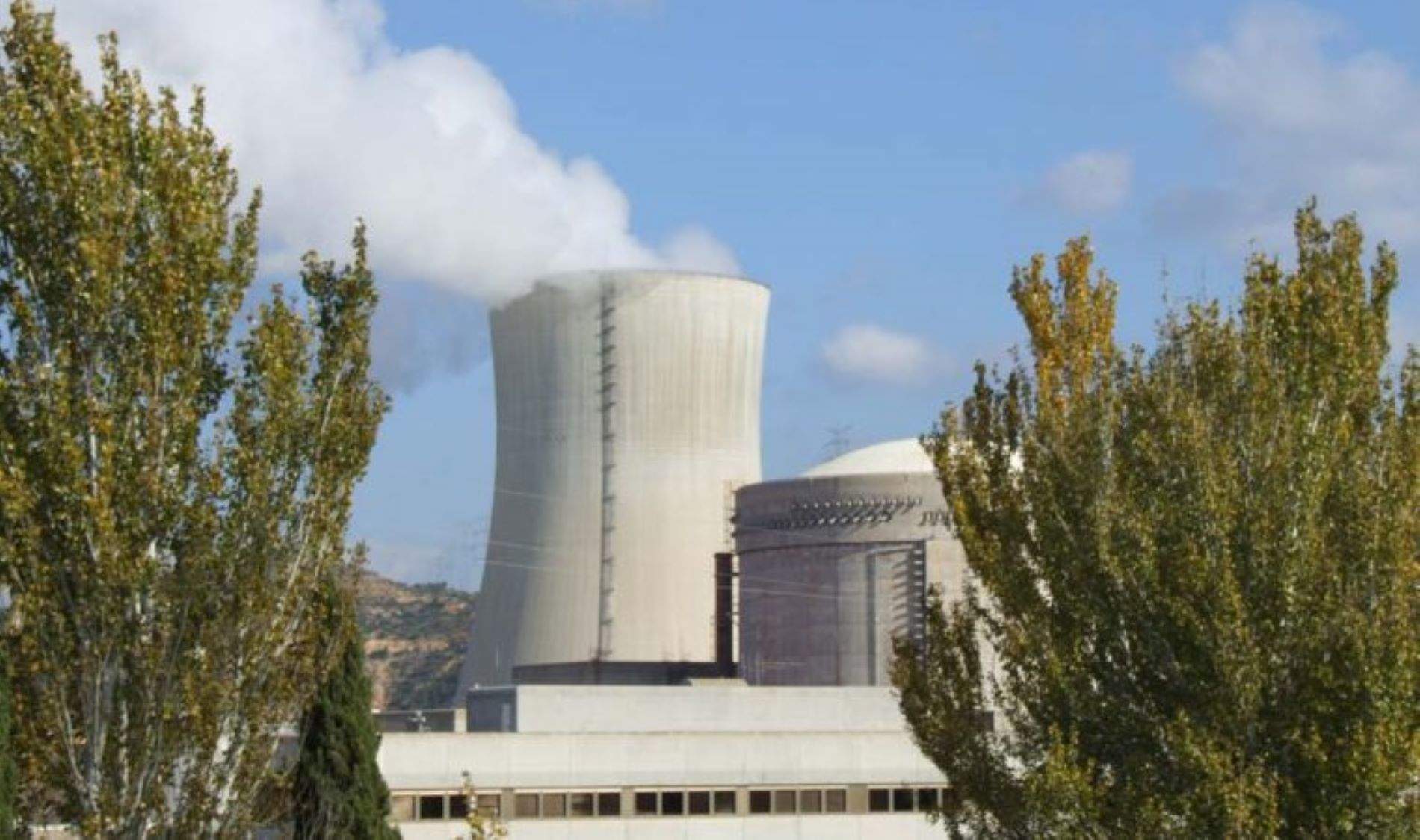 La enésima avería: la central nuclear de Ascó I tiene que parar por bajo nivel de agua