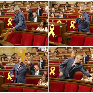 Ciudadanos party fuels the crusade against symbols used in Catalan struggle