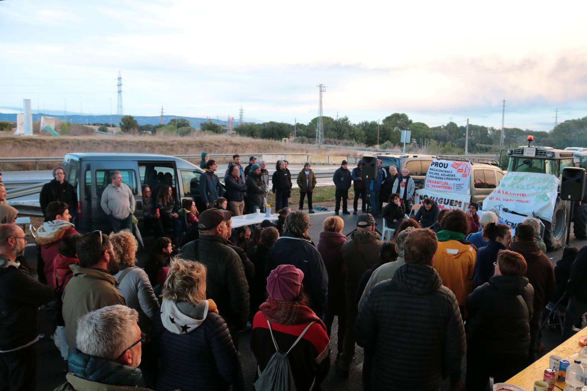 Reabierta la AP-7 en Cambrils en sentido sur después de la protesta contra los macroproyectos en Tarragona