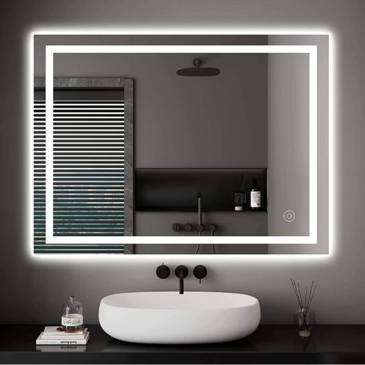 Transforma tu baño con este espejo con luz led que tiene Amazon