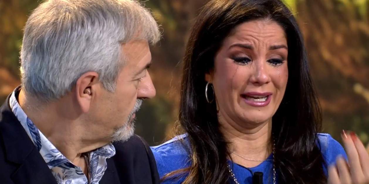 Carlos Sobera amb la parella d'Ángel Cristo / Telecinco Carlos Sobera amb la parella d'Ángel Cristo / Telecinco