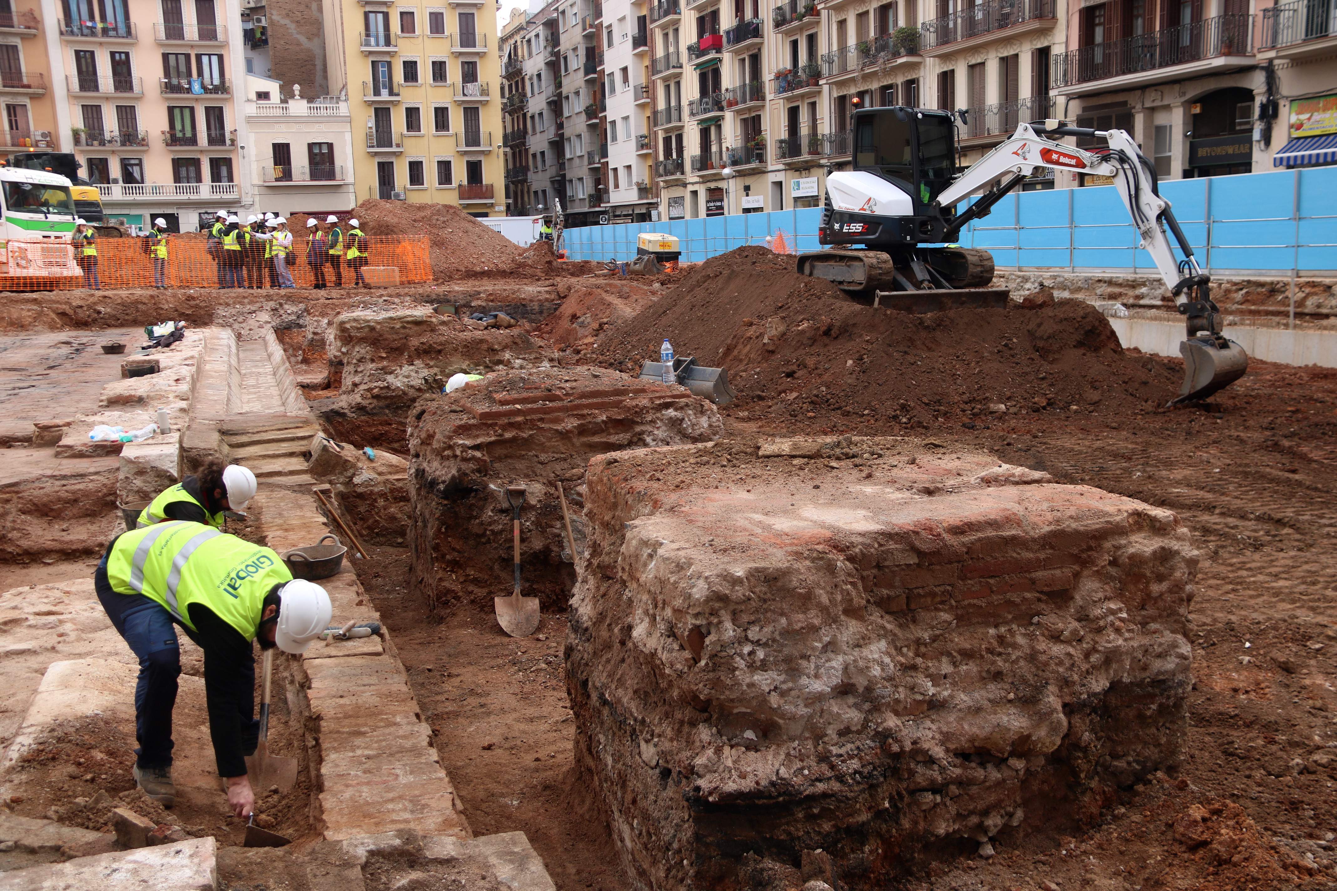 L'excavació al Mercat de l'Abaceria deixa al descobert les primeres restes de la fàbrica Puigmartí