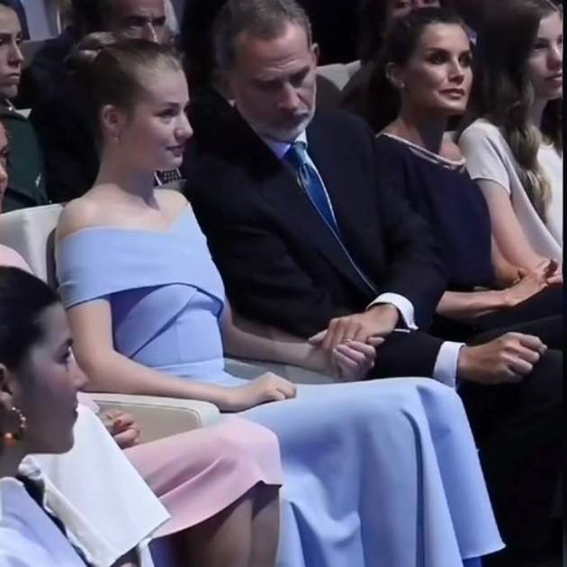 Felip apreta la mà d'Elionor tiktok Felip apreta la mà d'Elionor tiktok
