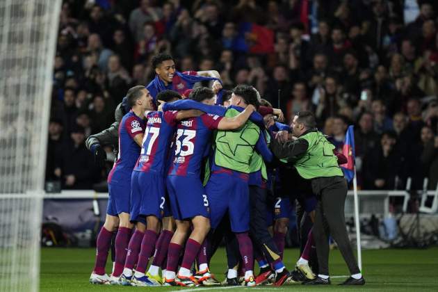 Barça celebración gol Nápoles / Foto: EFE Barça celebración gol Nápoles / Foto: EFE