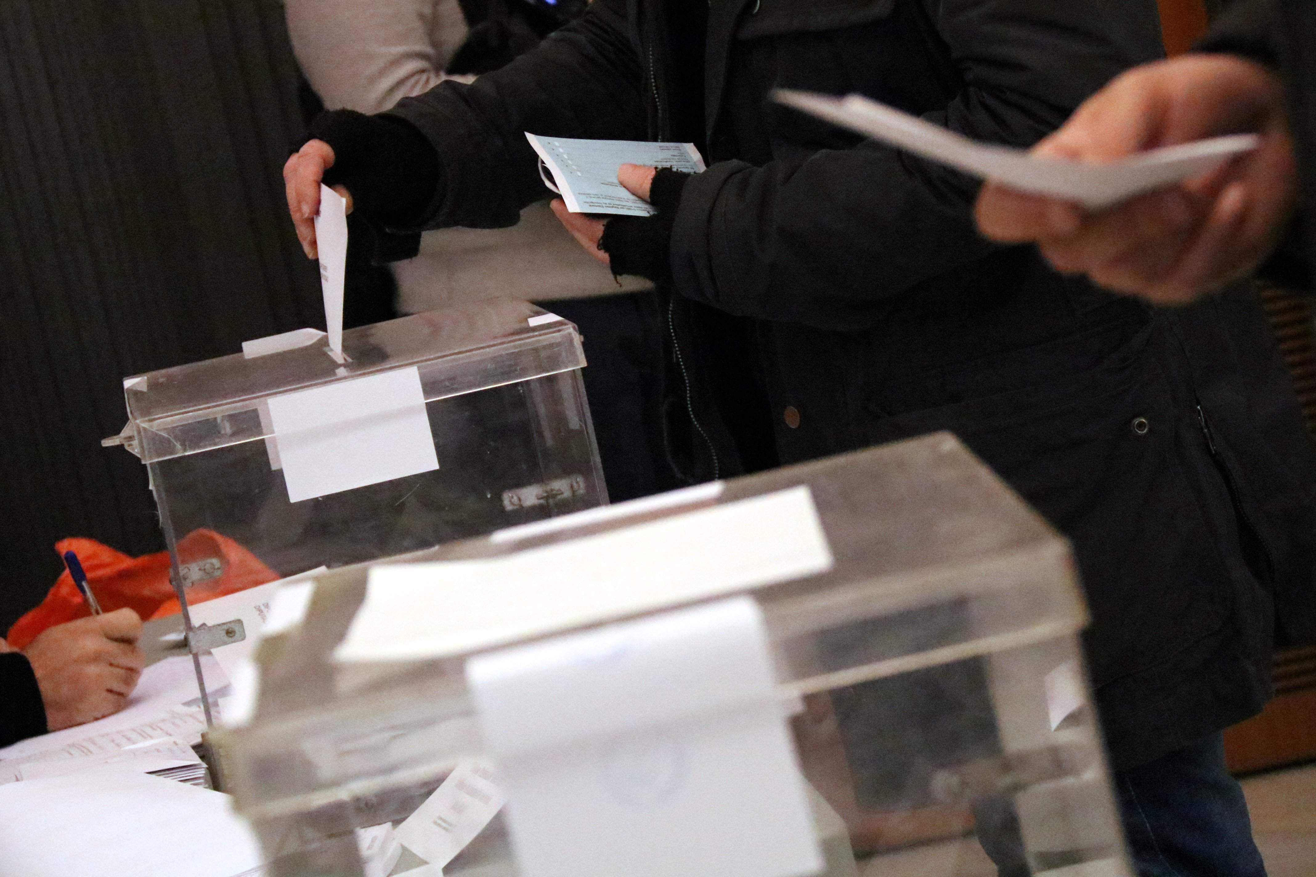 Una nova app ofereix en directe el recompte de vots dels col·legis electorals durant les eleccions
