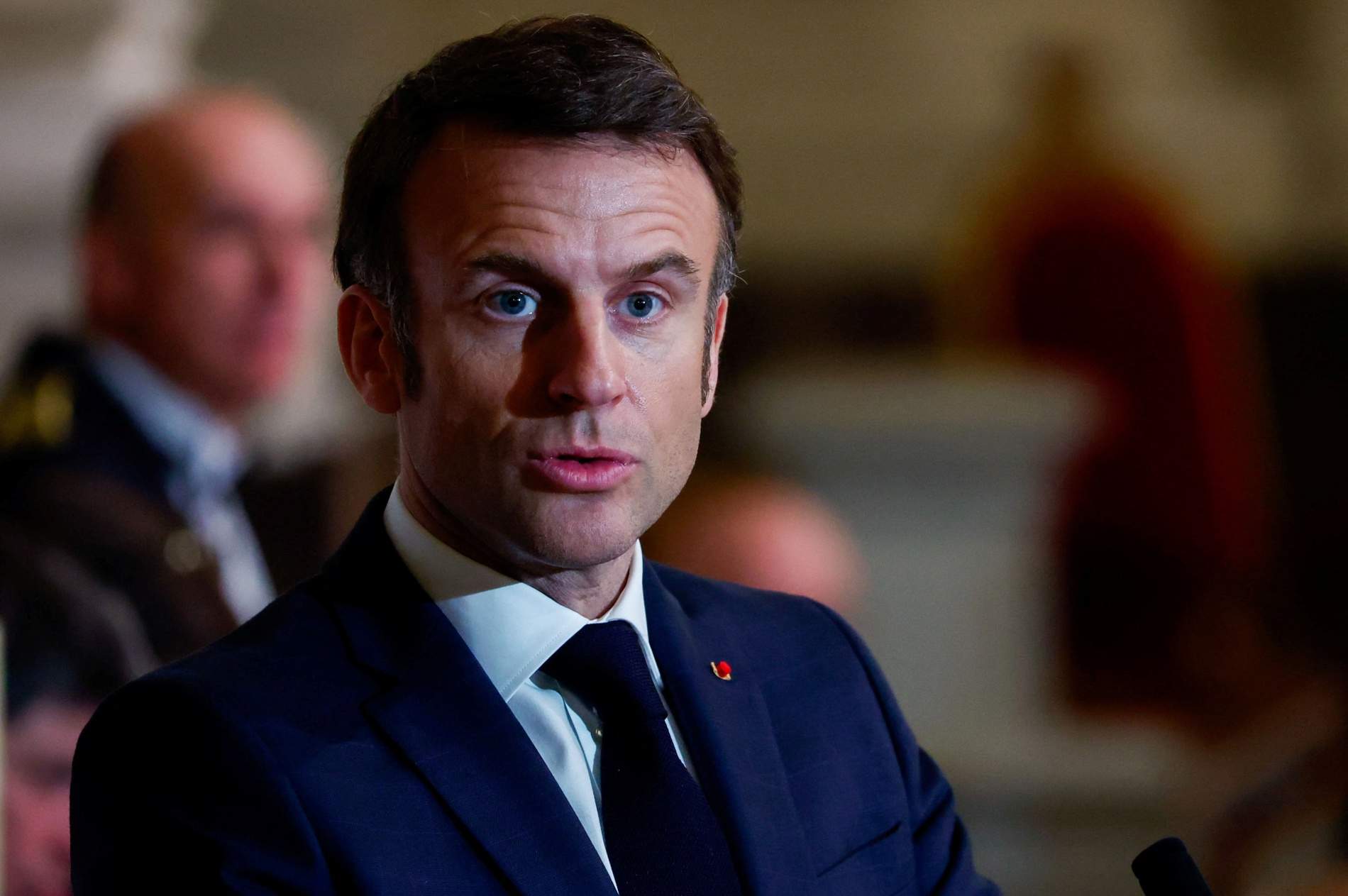 Macron insiste: "Estamos listos para poner todos los medios para que Rusia no gane", incluso tropas