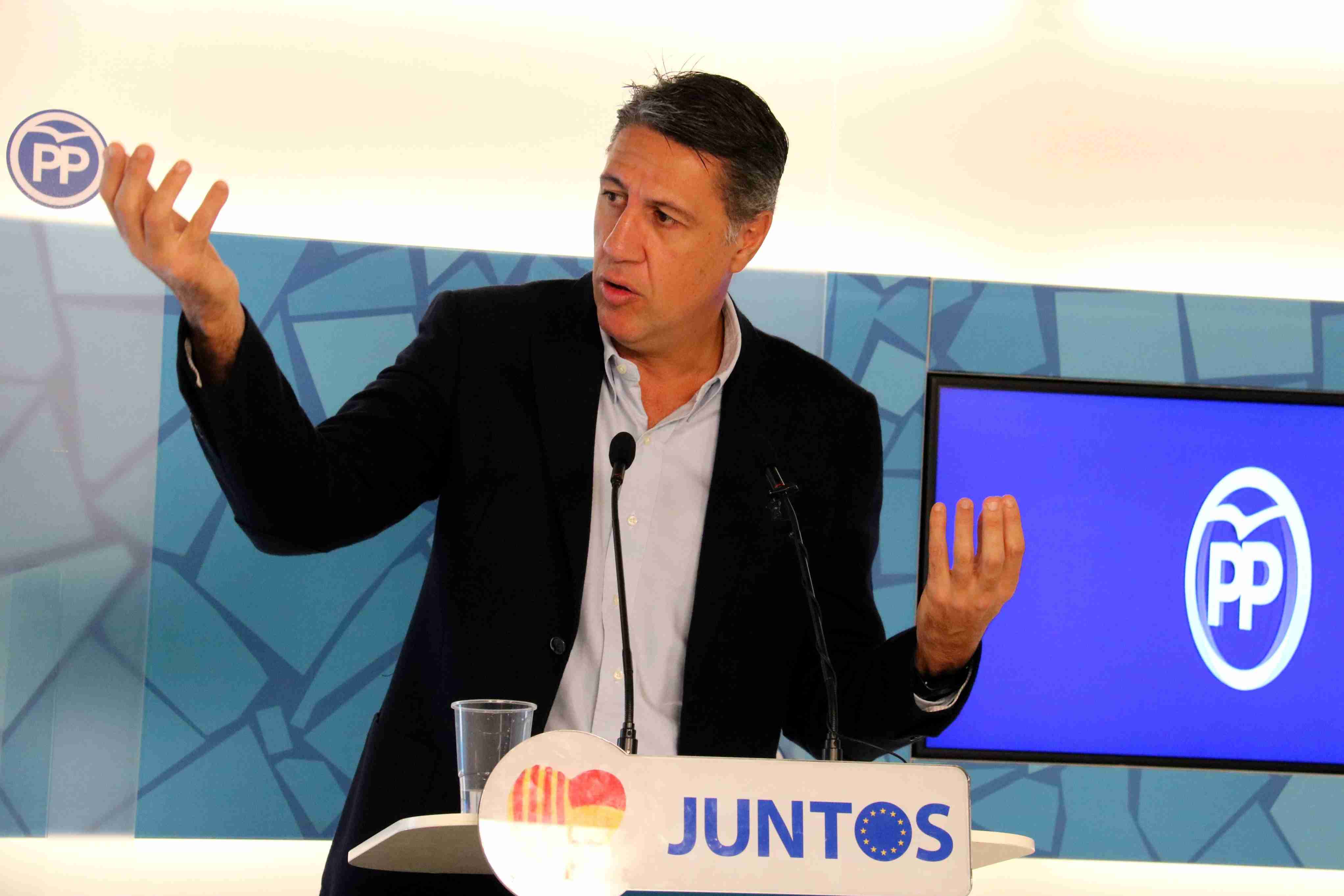 Albiol: "Puigdemont y Junqueras son como el flautista de Hamelín"