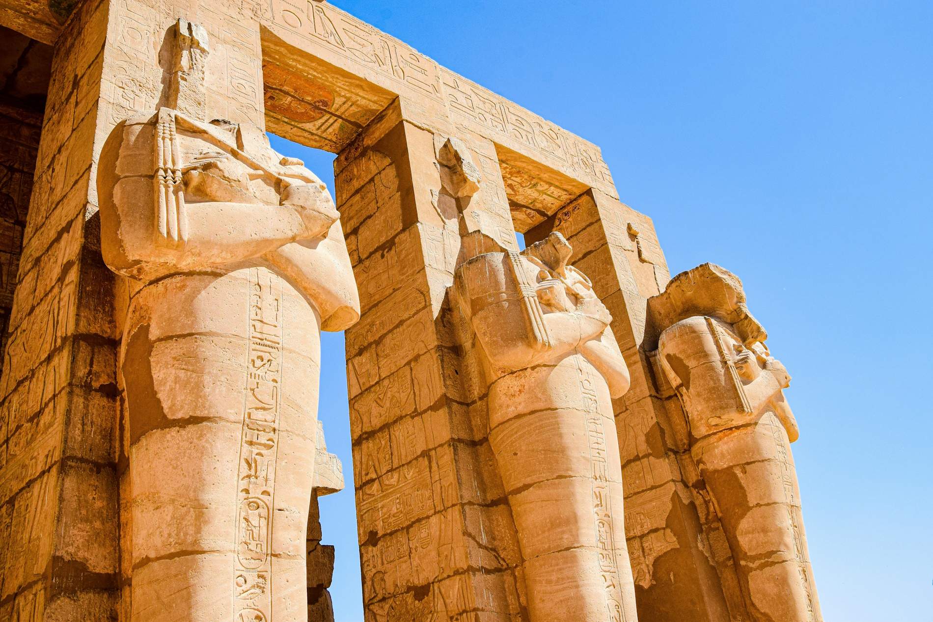 Luxor, Hegra i Agros figuren entre les joies turístiques més antigues del món
