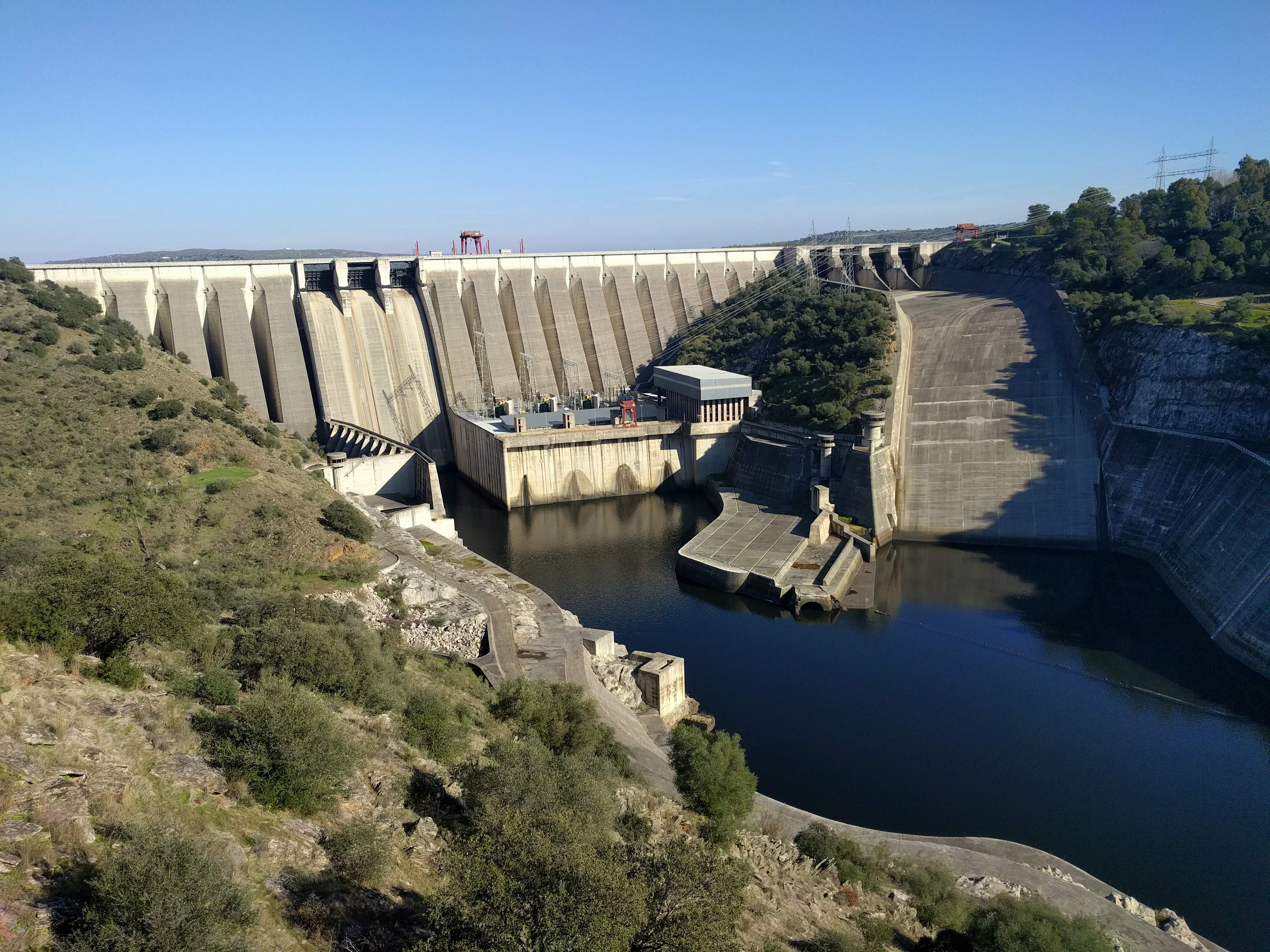 La central hidroelèctrica d'Alcántara incorporarà una central de bombatge