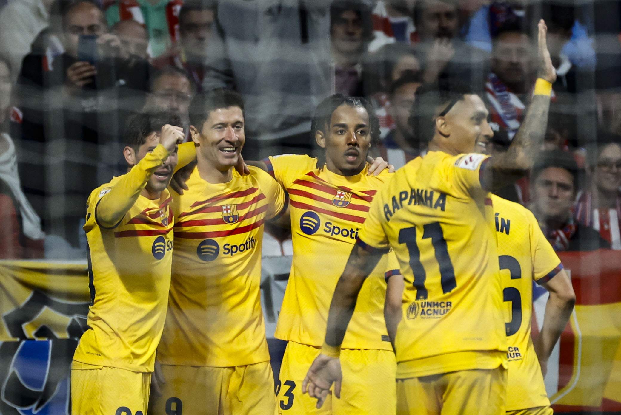 Un Barça crecido golea al Atlético de Madrid (0-3) y recupera la segunda posición de la Liga