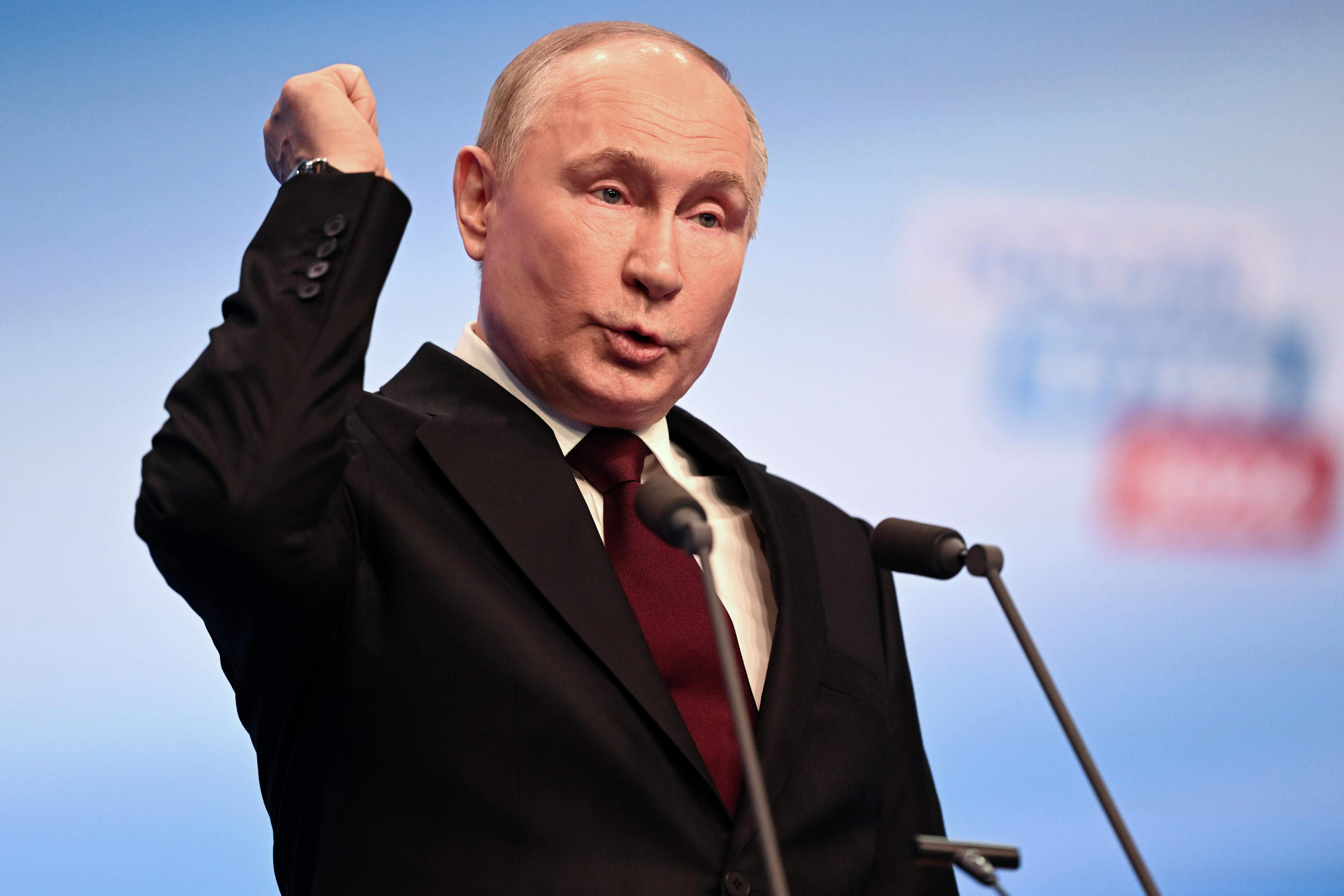 Cop d'efecte de Putin als territoris ocupats: el bany de masses que buscava el Kremlin