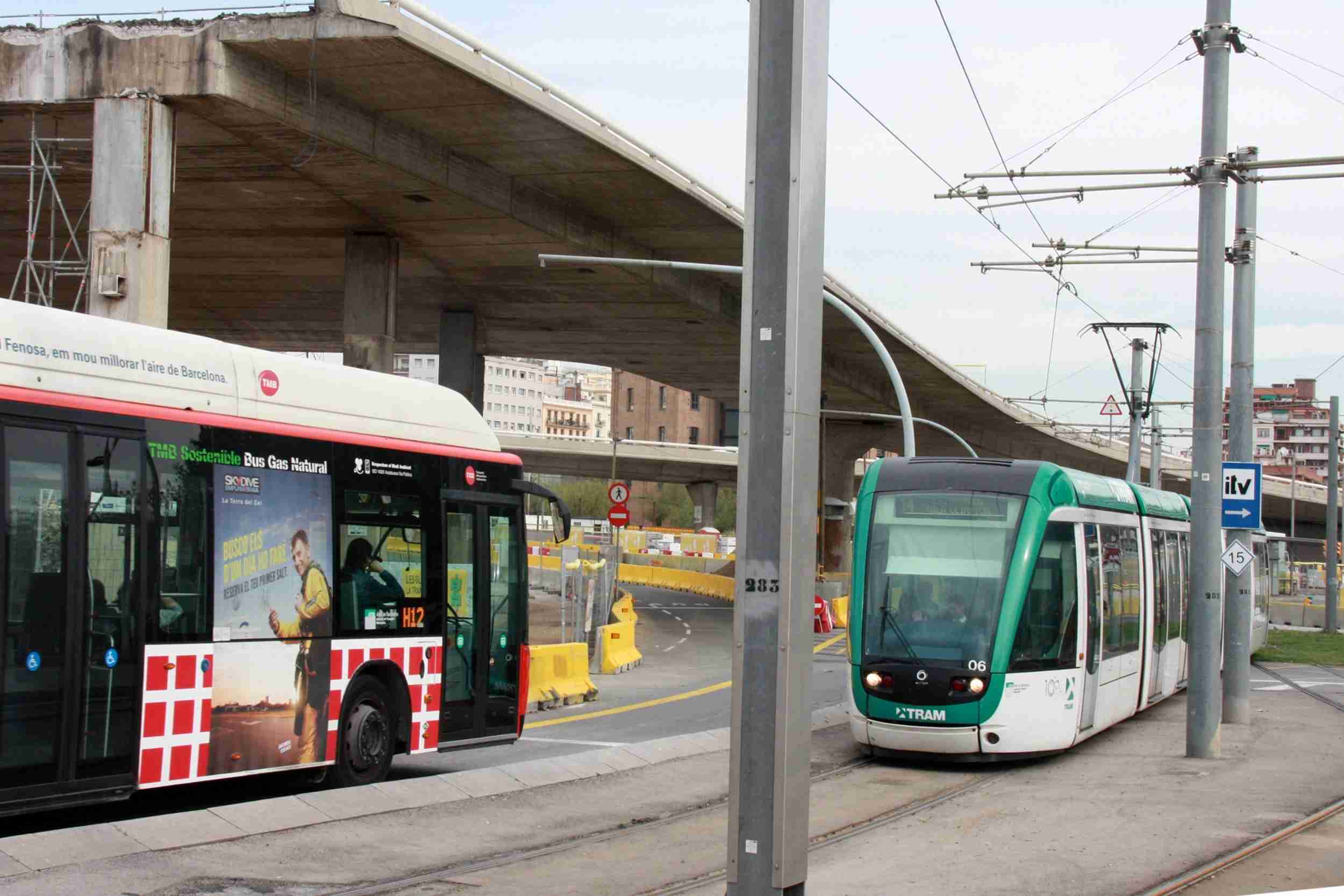 L'enquesta del tramvia filtrada per l'Ajuntament la va pagar l'empresa Tram