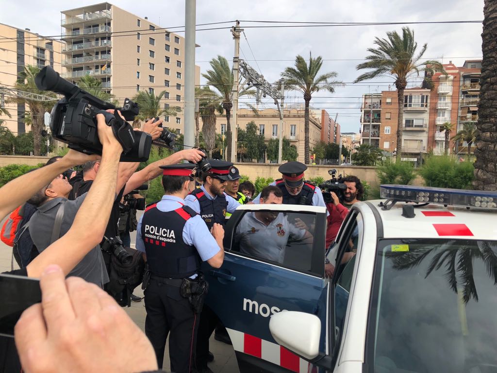 El hombre que quería sabotear el acto de Mataró: "Os tendrían que matar a todos"