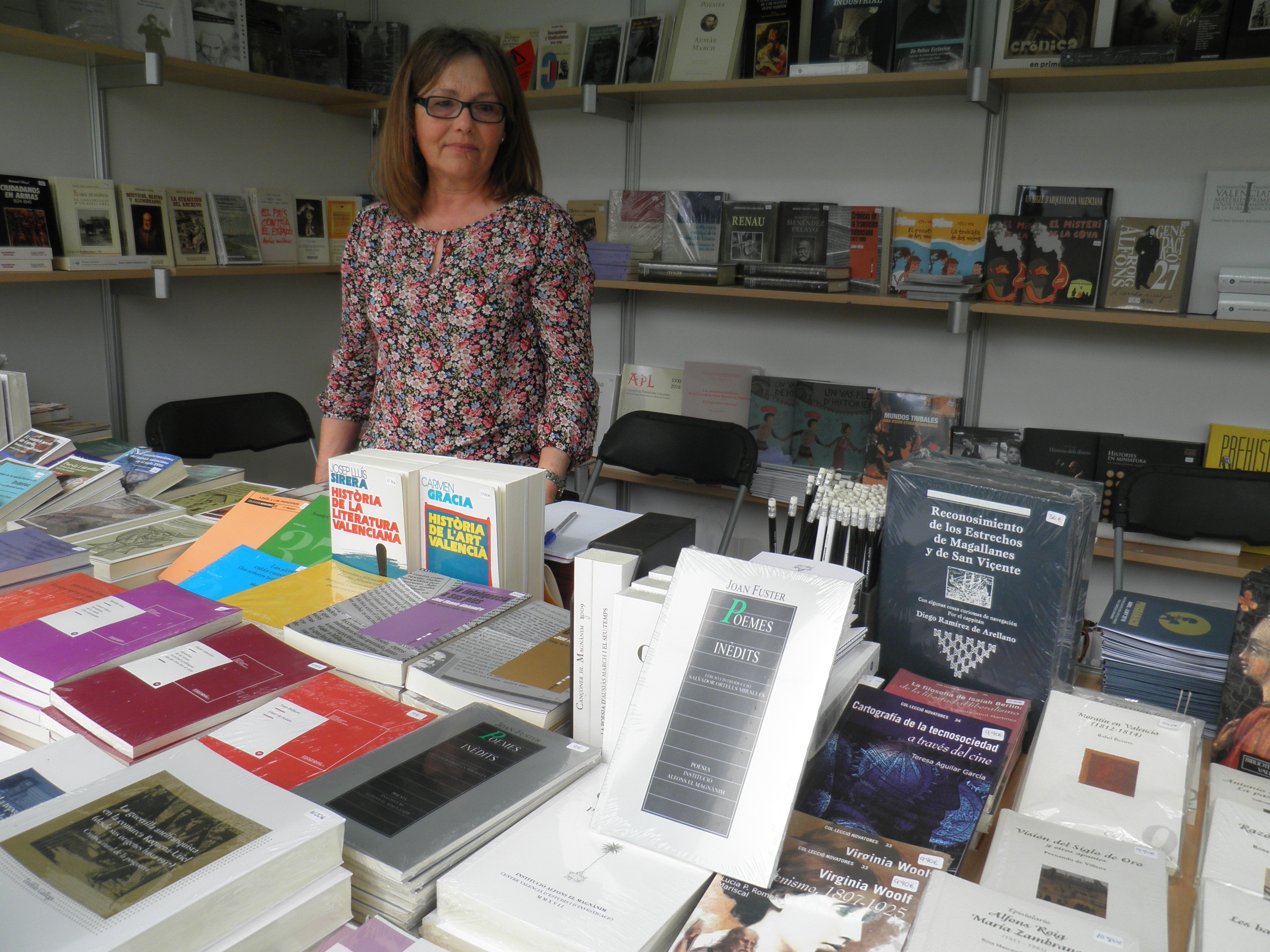 La edición de libros en valenciano cae al 0,8% de la producción estatal
