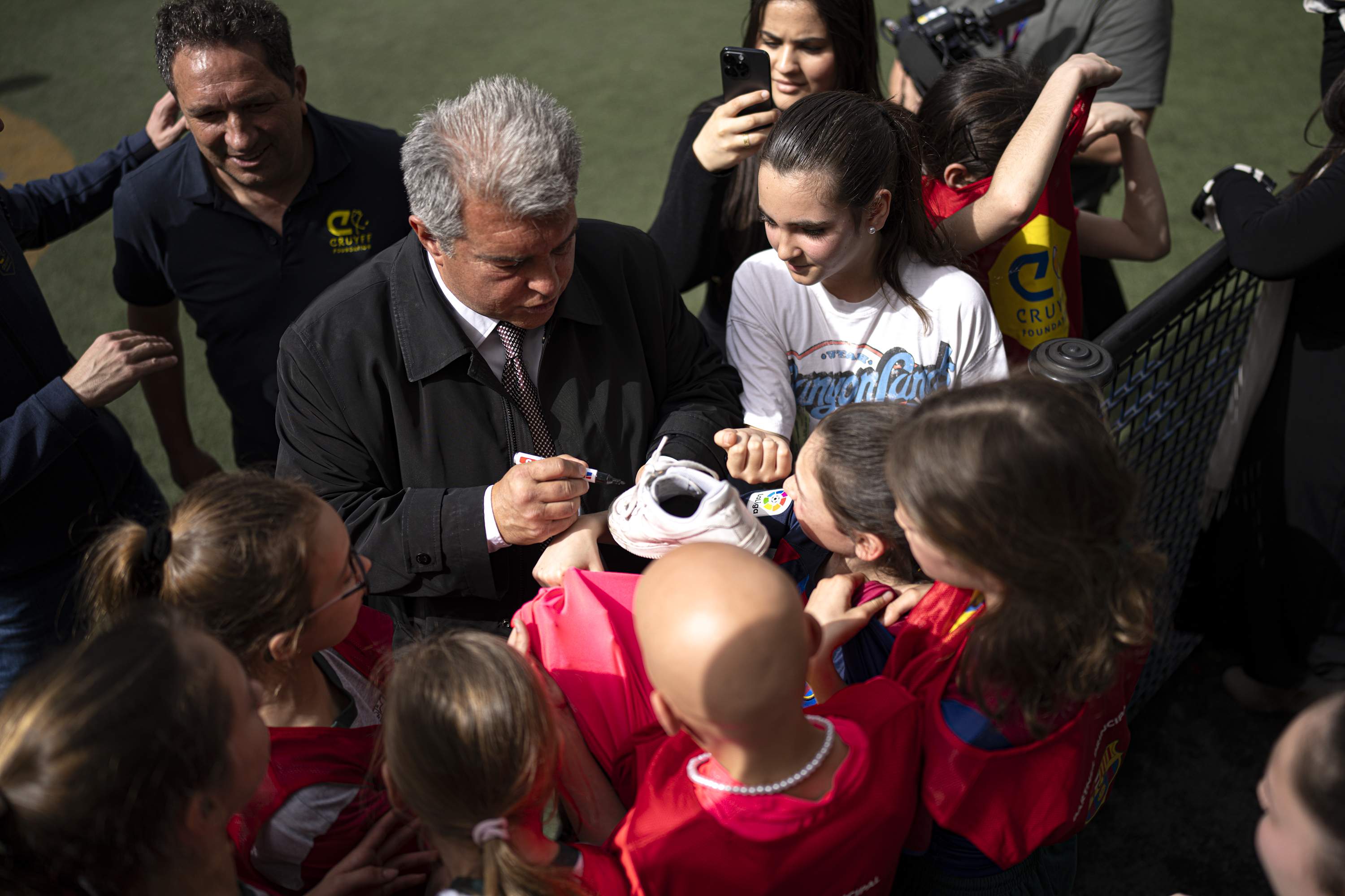 Joan Laporta ya piensa en la Champions: "Primero, París... A trabajar, competir e intentar ganar"