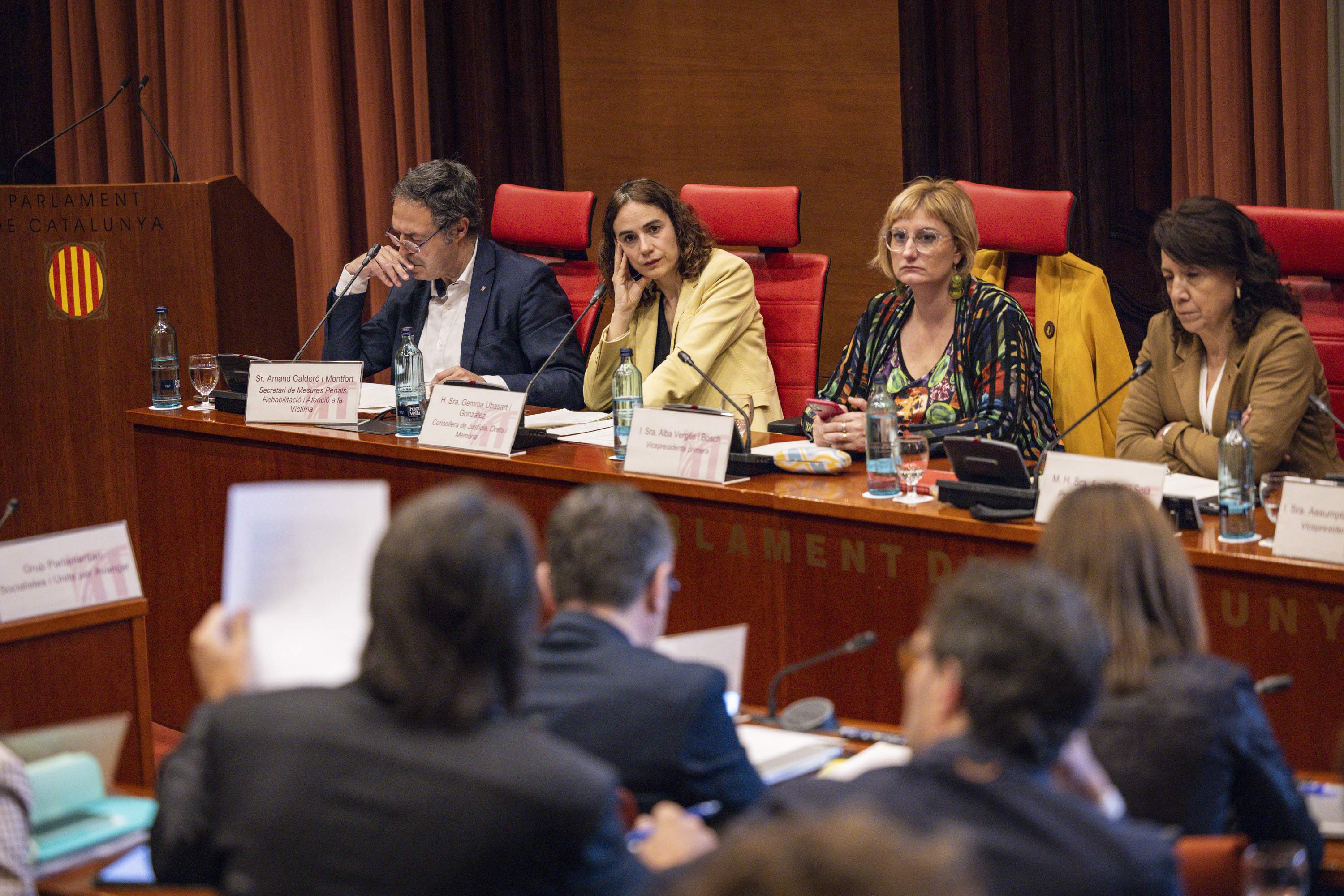 Compareixença gemma ubasart consellera justicia parlament dalmases junts / Foto: Carlos Baglietto Compareixença gemma ubasart consellera justicia parlament dalmases junts / Foto: Carlos Baglietto