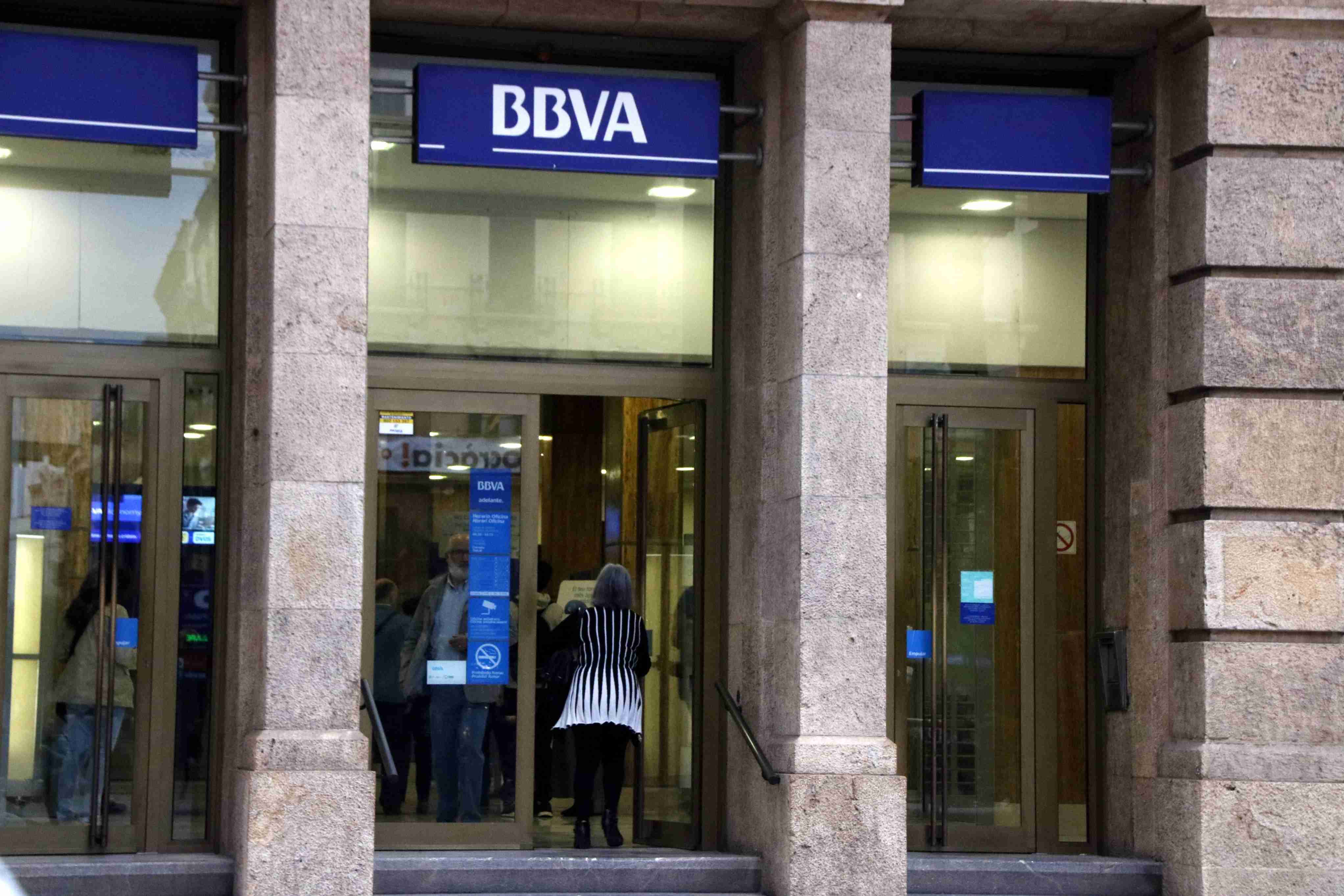 El BBVA gana un 3,7% menos hasta junio y niega que el caso Villarejo "haya afectado"