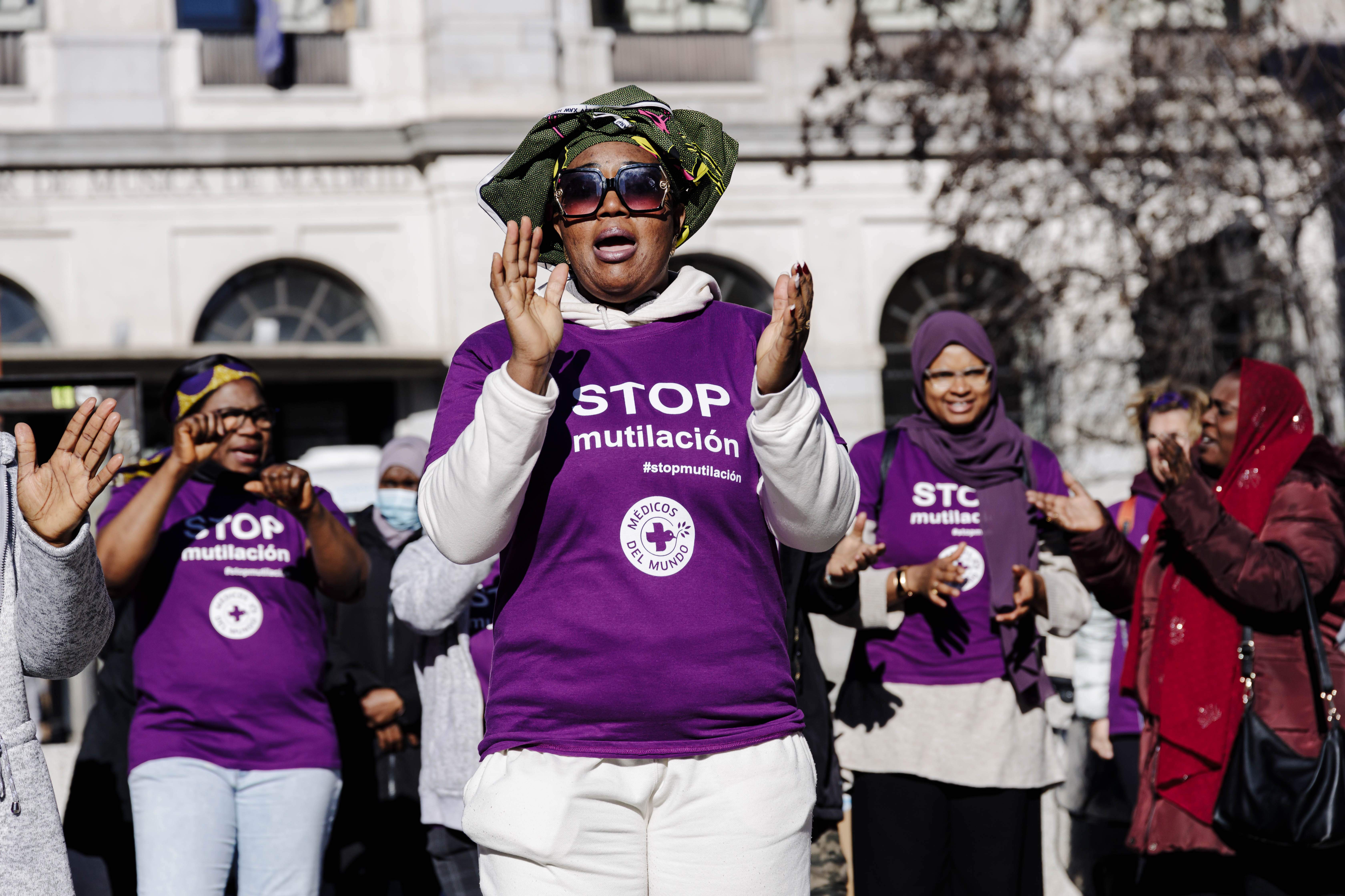 Abogadas catalanas denuncian la derogación de la prohibición de la mutilación genital femenina en Gambia