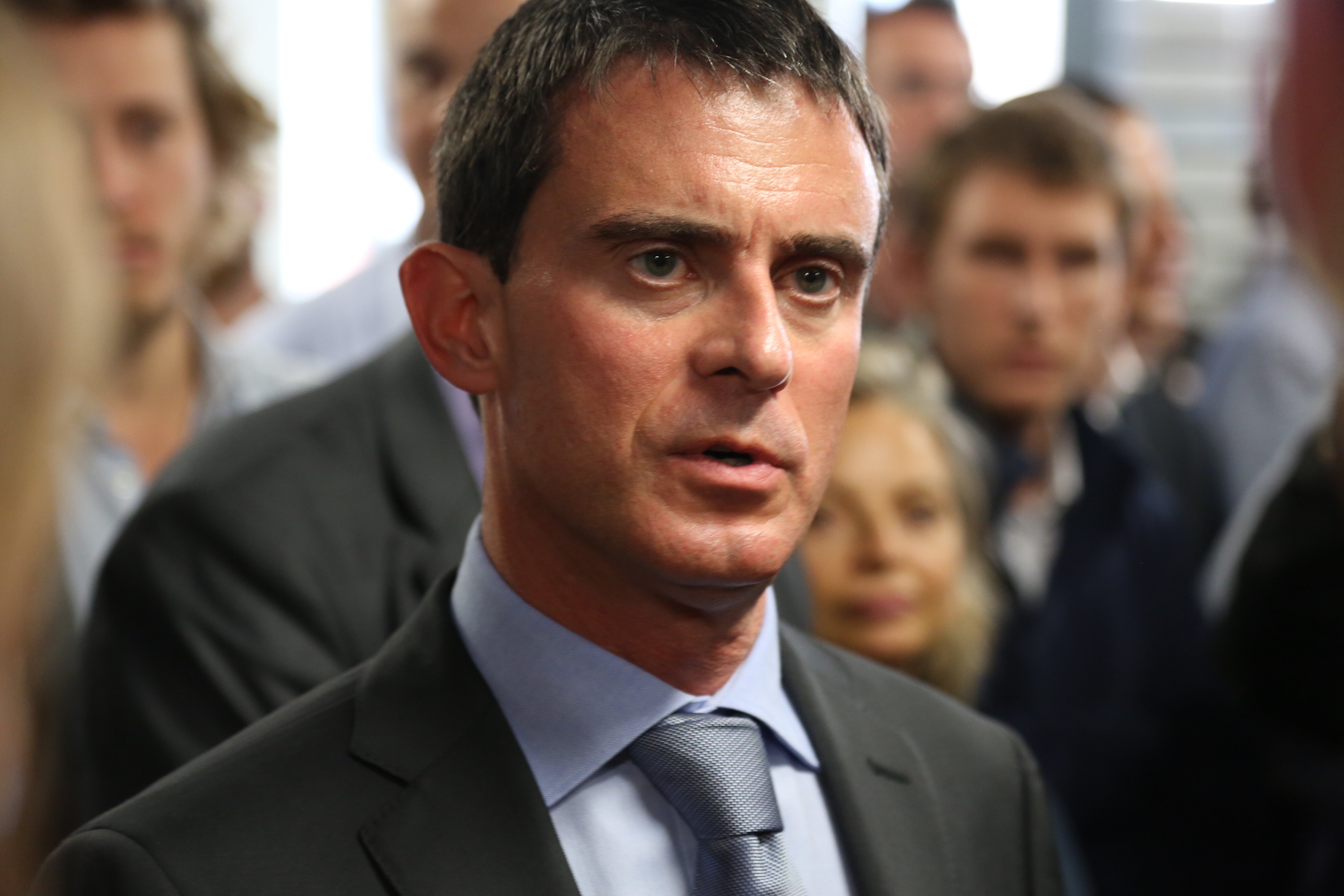 Esbroncada de Manuel Valls a l'elit unionista: "És culpa vostra. No heu fet res"