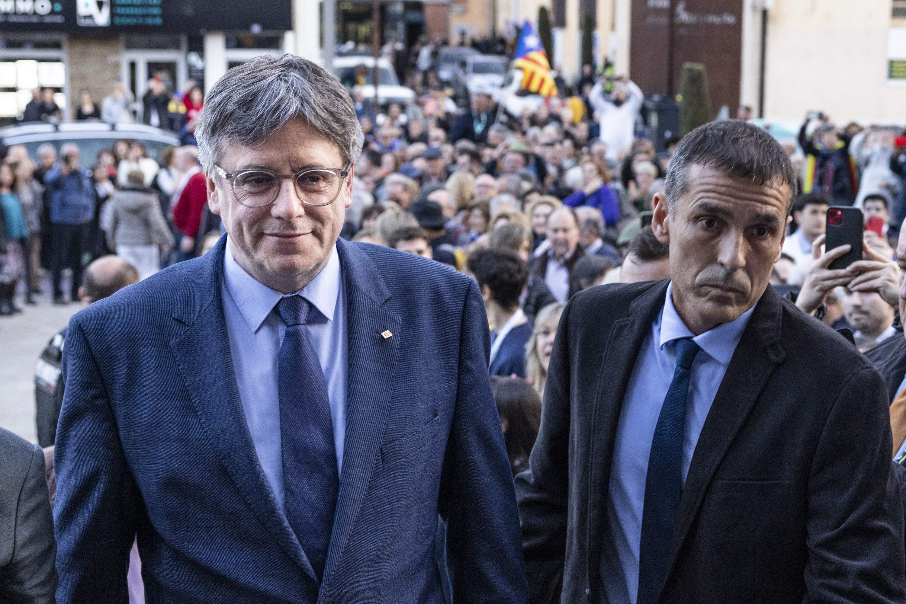 Puigdemont apel·la a un punt d'inflexió en la història de Catalunya: "Iniciem la retornada"