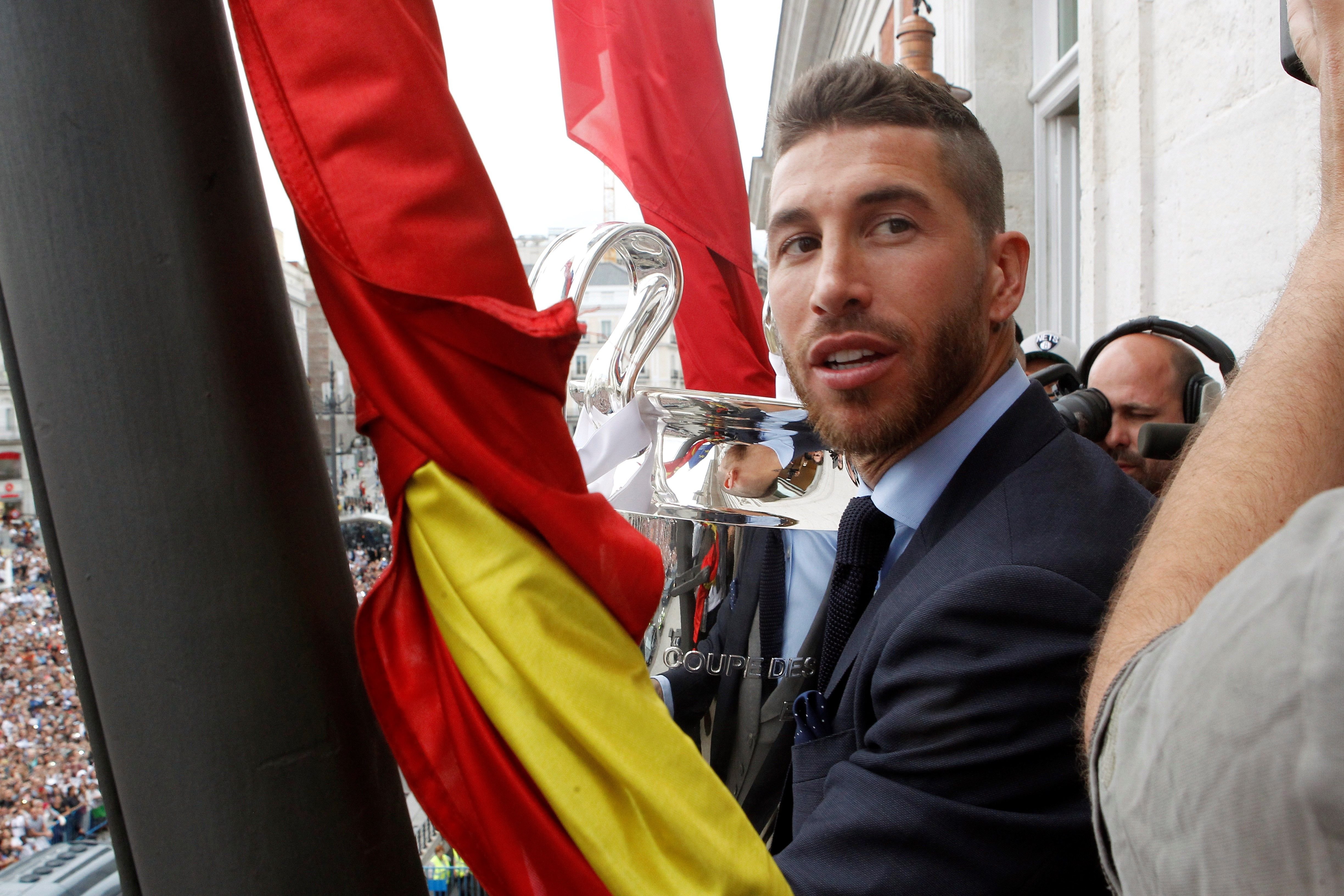 Es recullen firmes per reclamar una sanció exemplar per a Sergio Ramos