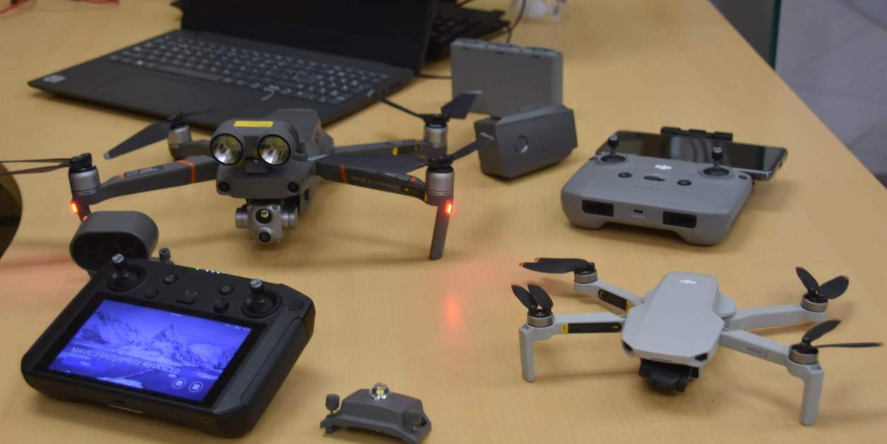 Equipos de la Unidad de Drones de la Policía Local. Ayuntamiento de Barbastro