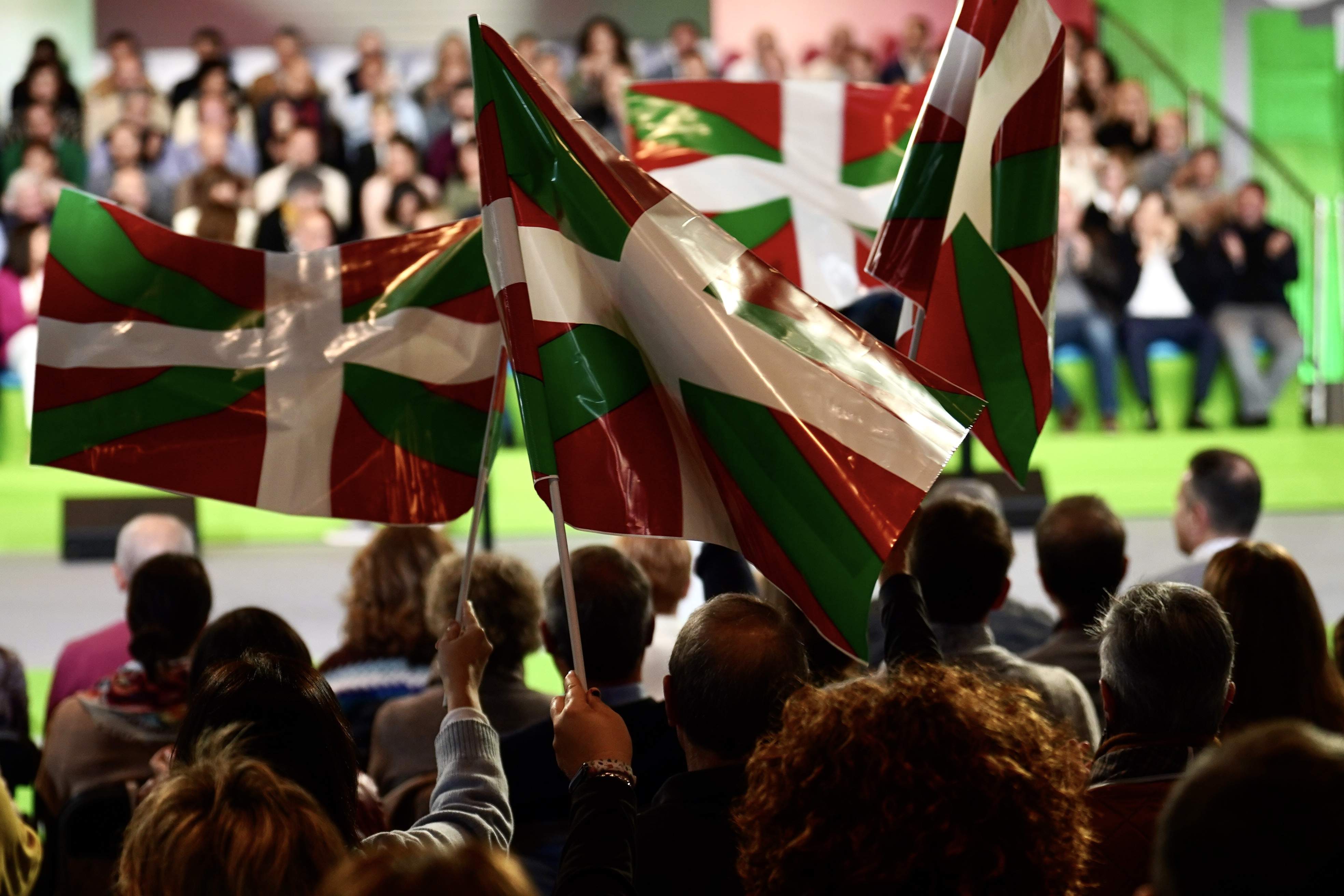 Un empat entre EH Bildu i PNB deixa la governabilitat basca en mans socialistes, segons una enquesta