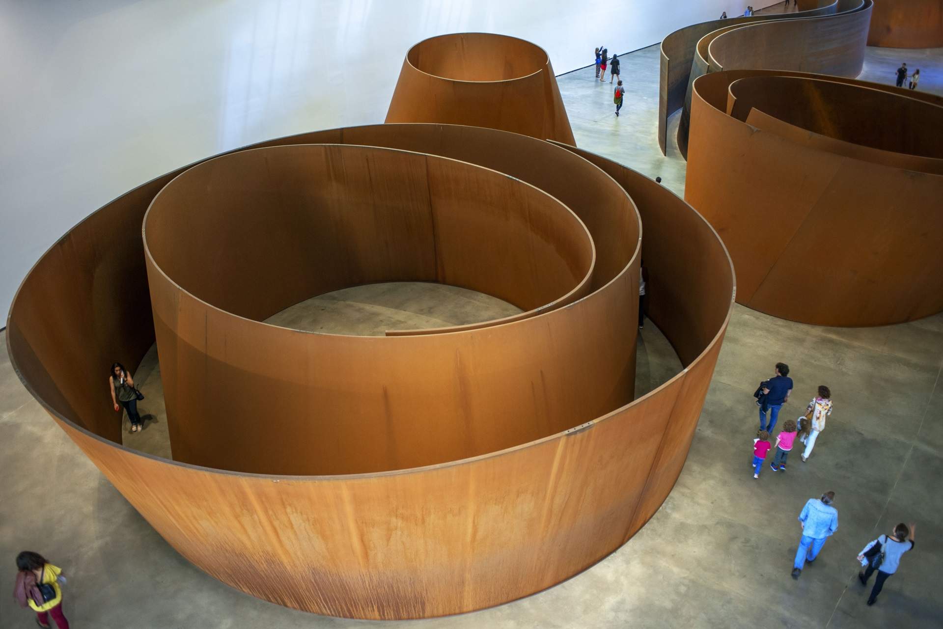 Obra materia del tiempo de Richard Serra en el museo Guggenhein de Bilbao / Europa Press