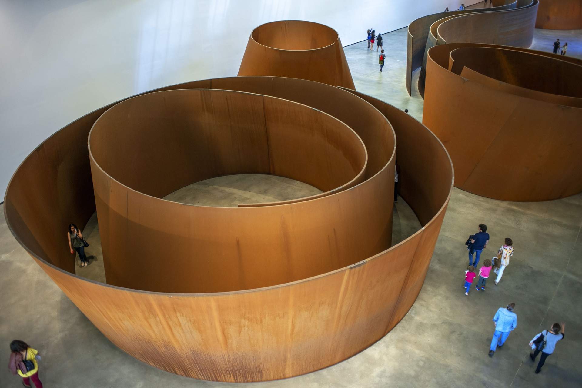 Obra materia del temps de Richard Serra al museu Guggenhein de Bilbao / Europa Press