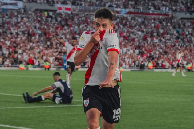 Claudio Echeverri River Plate / Foto: @RiverPlate