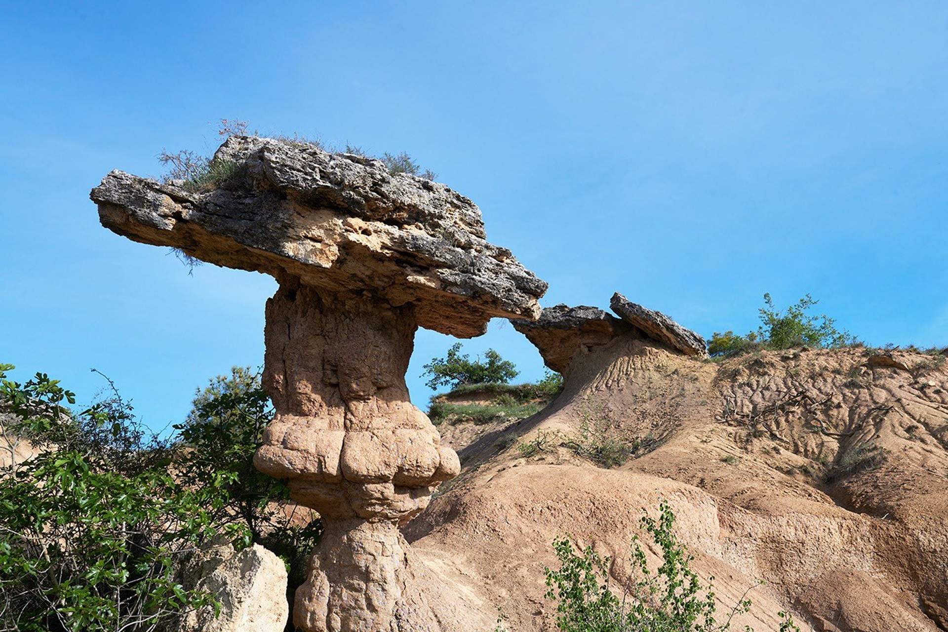S'ensorra la Roca del Bolet, un símbol emblemàtic del Pallars Jussà
