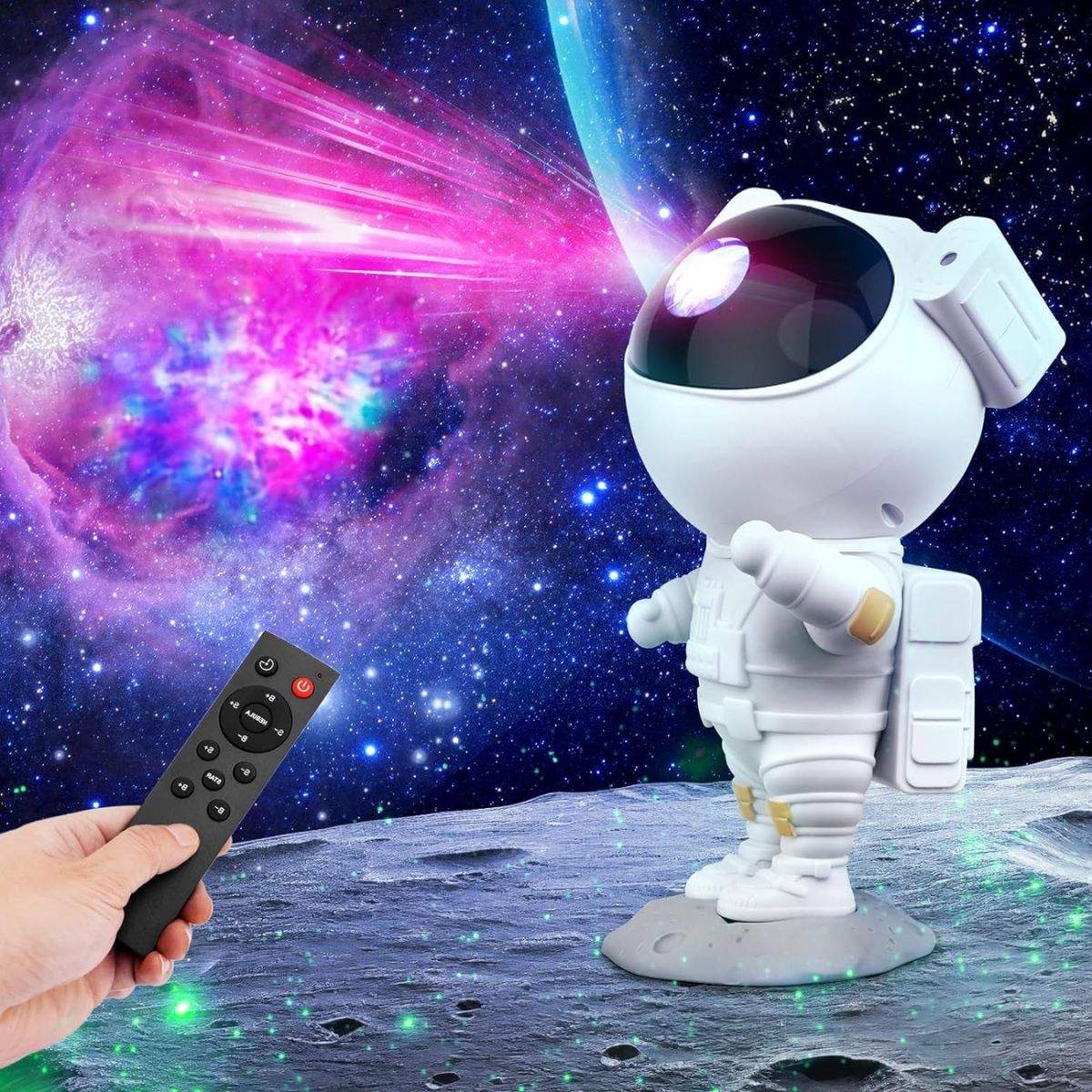 Astronauta nocturno en forma de proyector