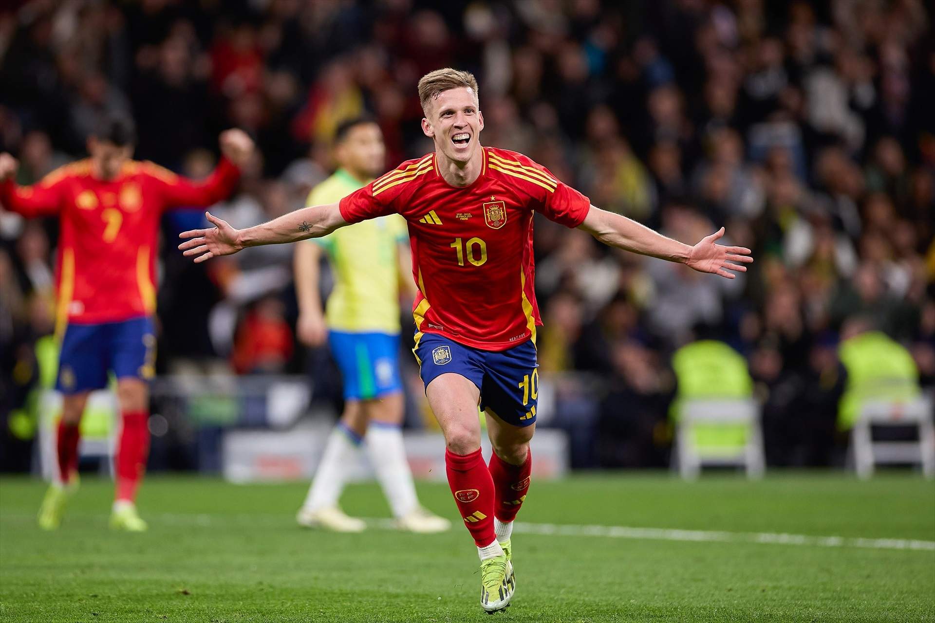 Oficial: Dani Olmo vuelve al Barça 10 años después como una estrella