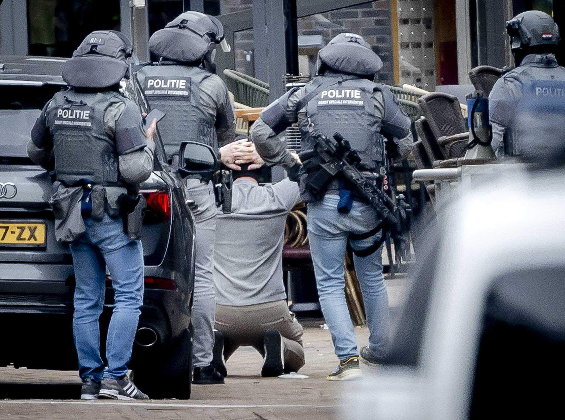 Presa d'ostatges en un pub dels Països Baixos: la policia ja n'ha detingut l'autor